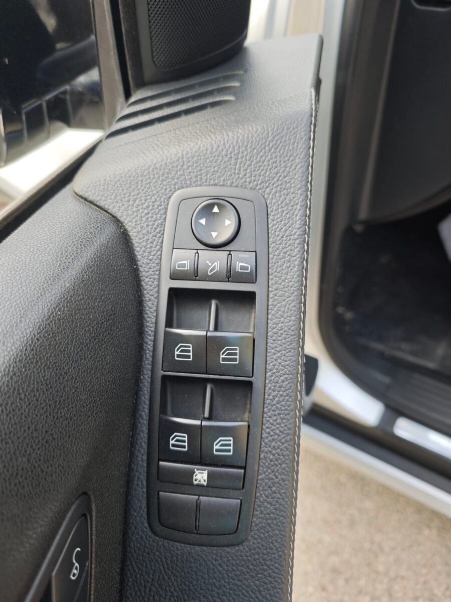 MERCEDES-BENZ 320 CDI 