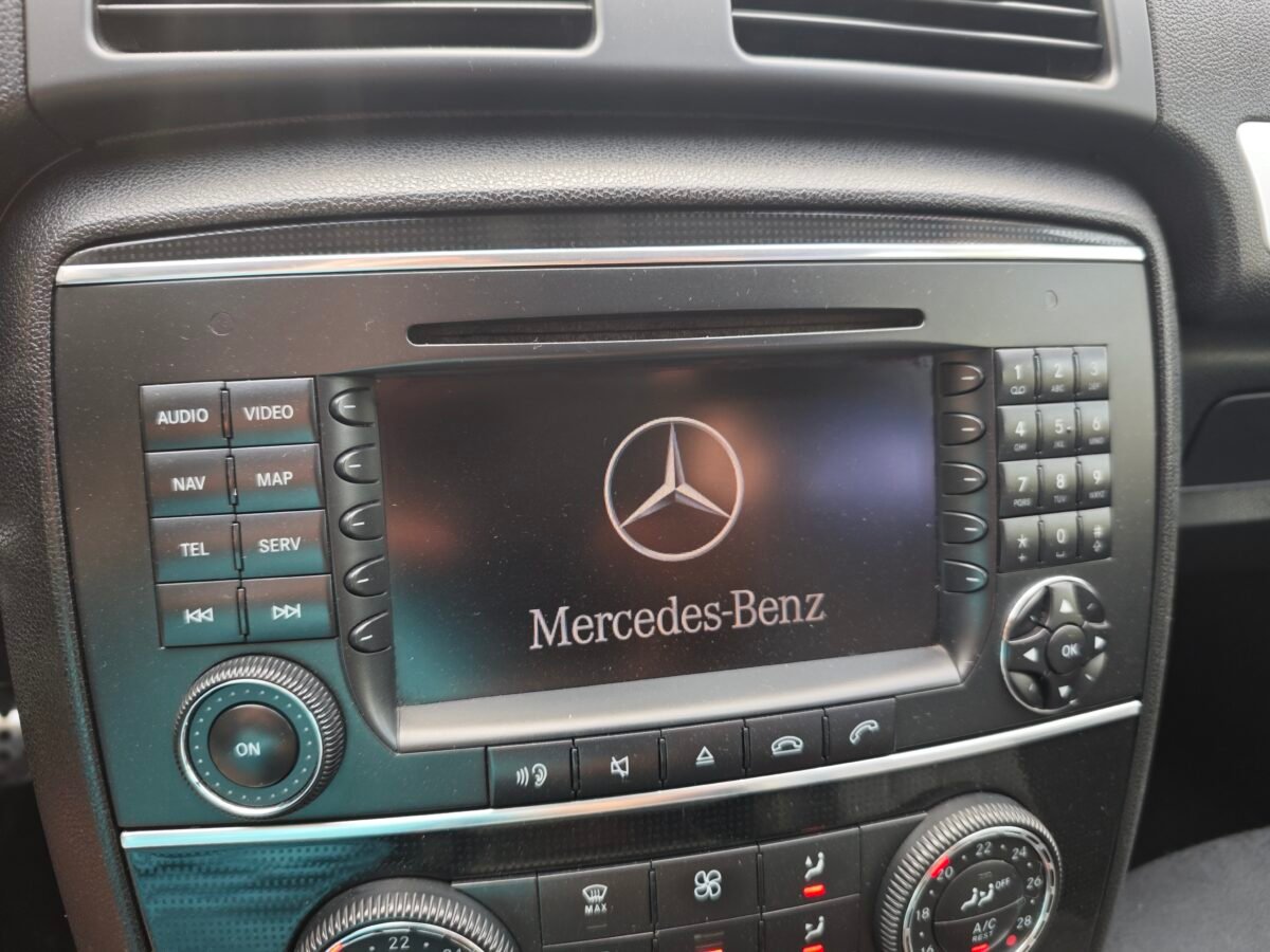 MERCEDES-BENZ 320 CDI 