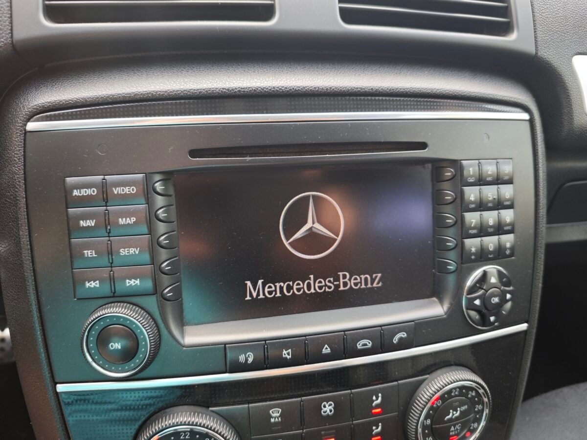 MERCEDES-BENZ 320 CDI 