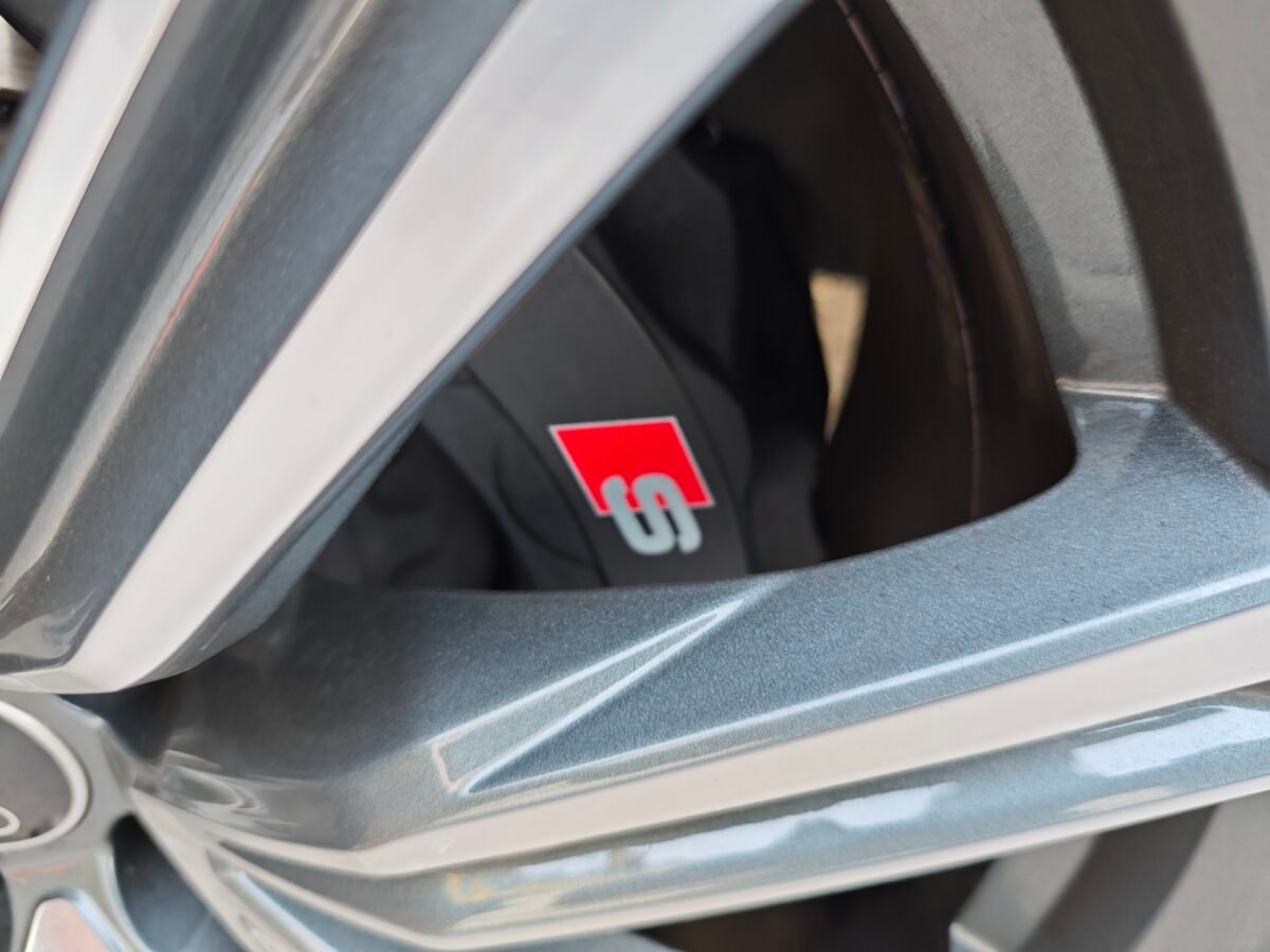 AUDI AUDI Q8 SQ8 TFSI 373kW 507CV quattro tiptronic Cambio 8Velocidades