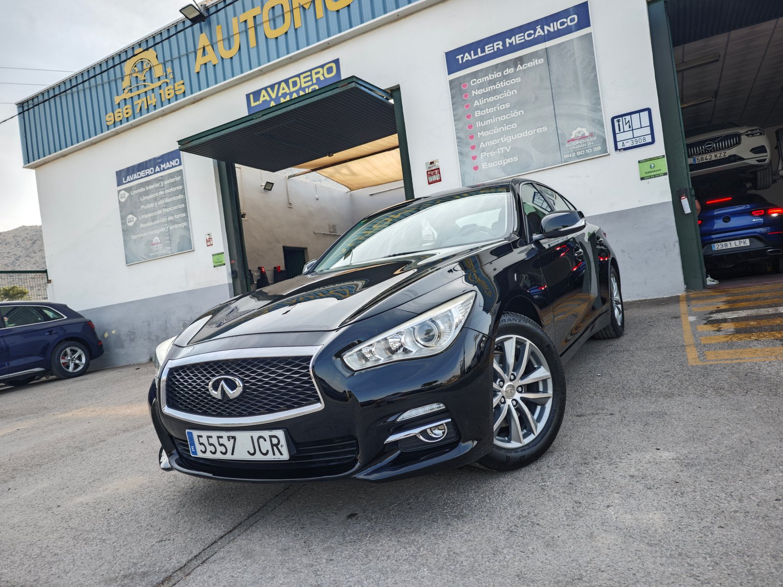 INFINITI 2.2d 170CV 7G Sport Edition