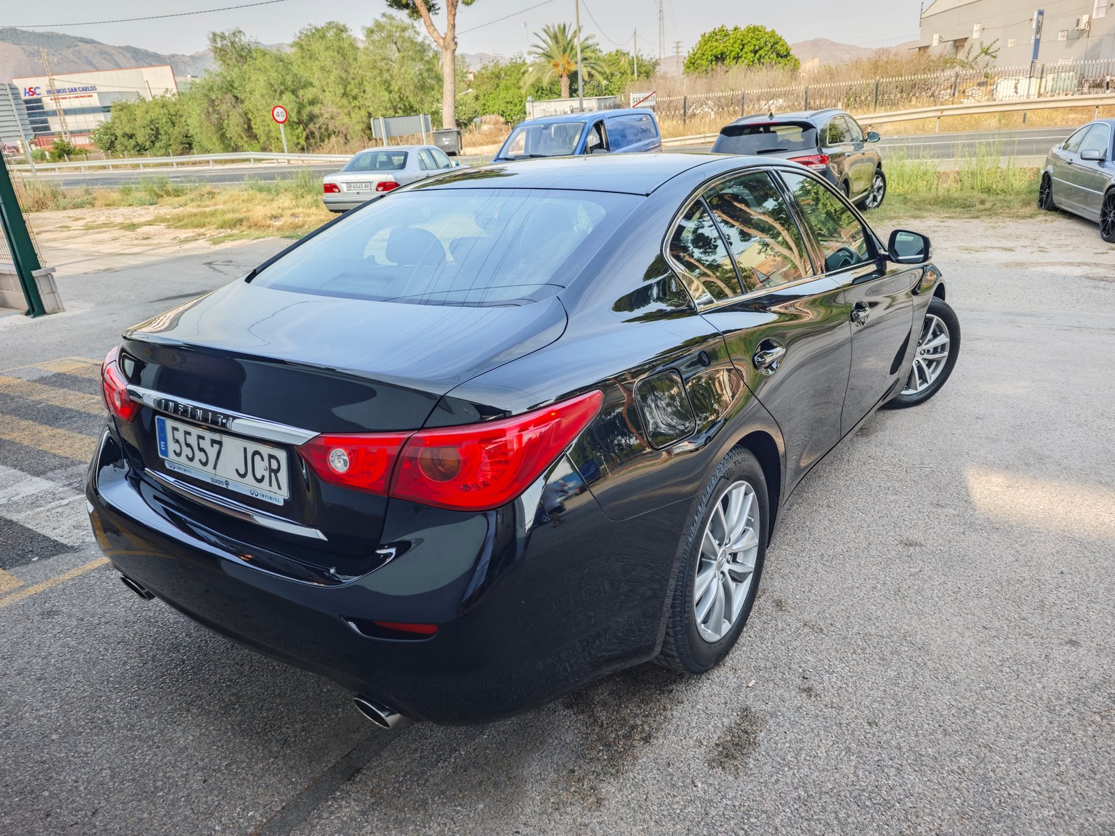 INFINITI 2.2d 170CV 7G Sport Edition