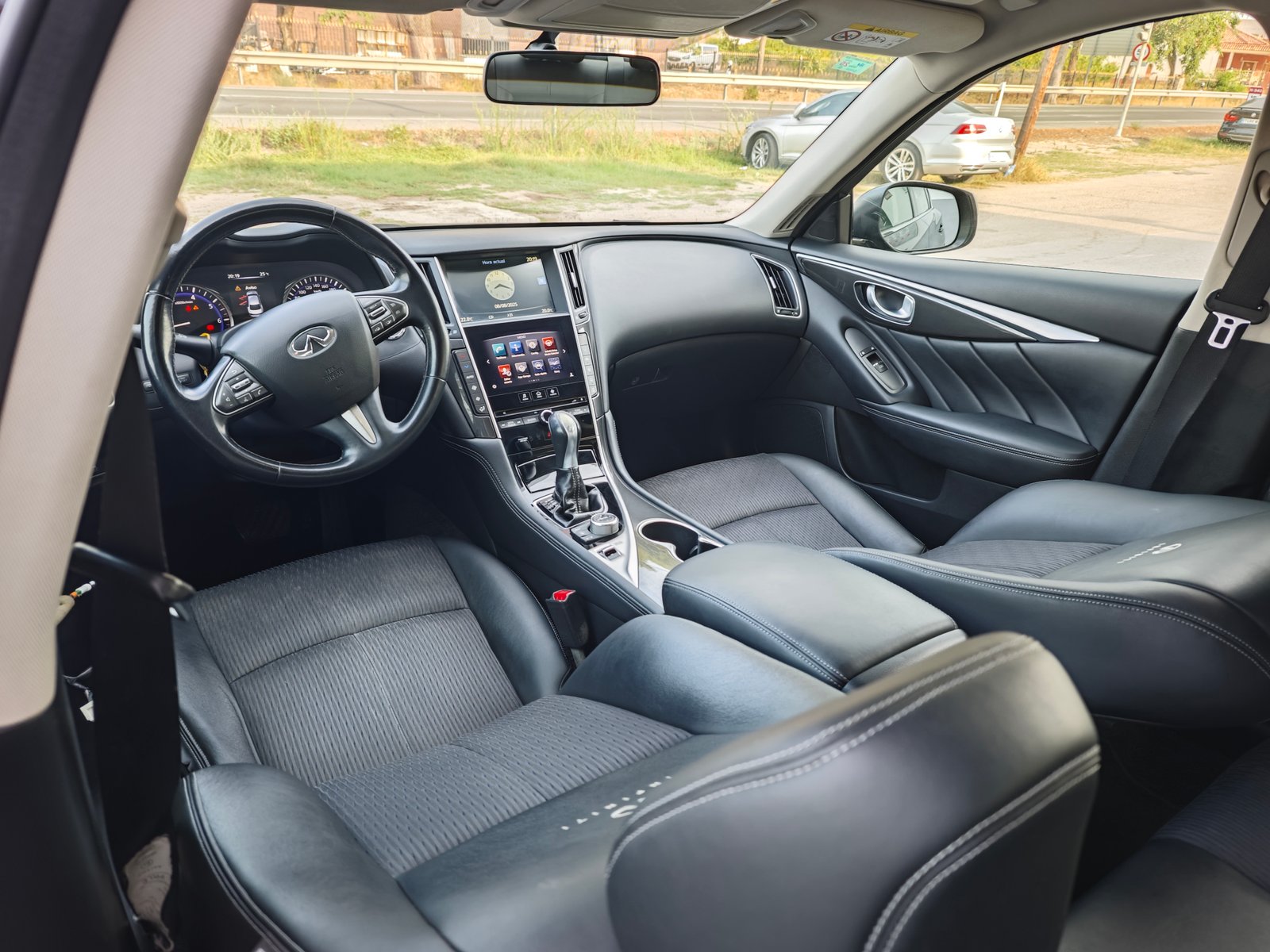 INFINITI 2.2d 170CV 7G Sport Edition