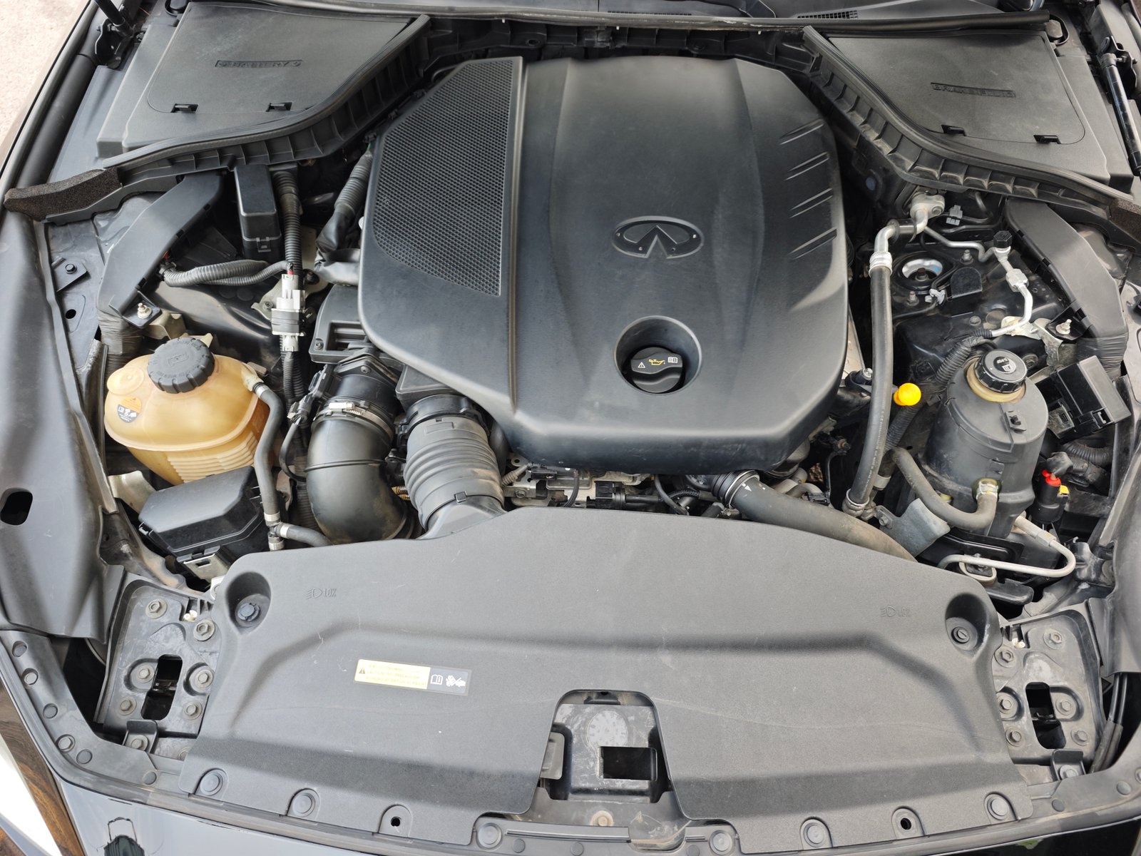INFINITI 2.2d 170CV 7G Sport Edition
