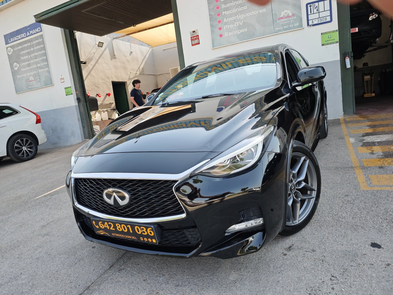 INFINITI INFINITI Q30 1.5D SPORT Edition 110cv PANORAMA FULL