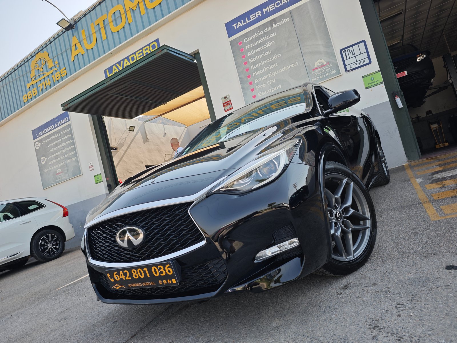 INFINITI INFINITI Q30 1.5D SPORT Edition 110cv PANORAMA FULL