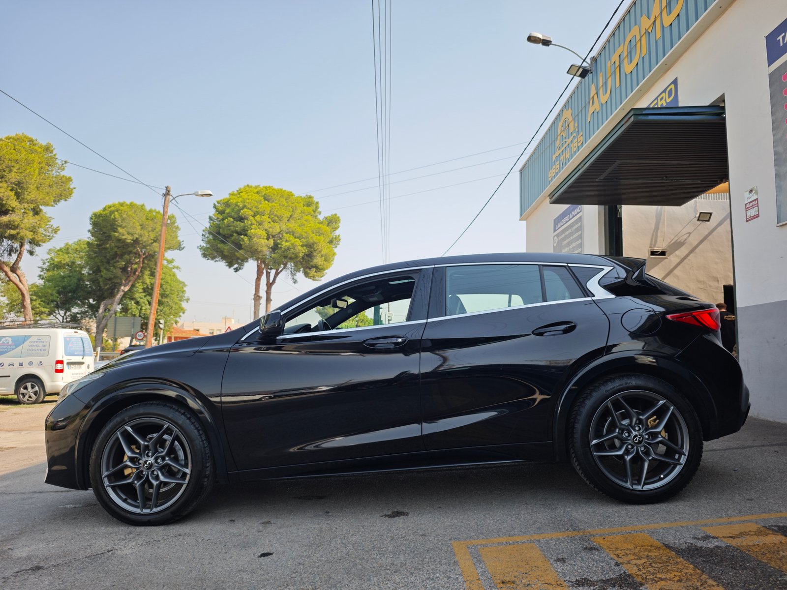 INFINITI INFINITI Q30 1.5D SPORT Edition 110cv PANORAMA FULL