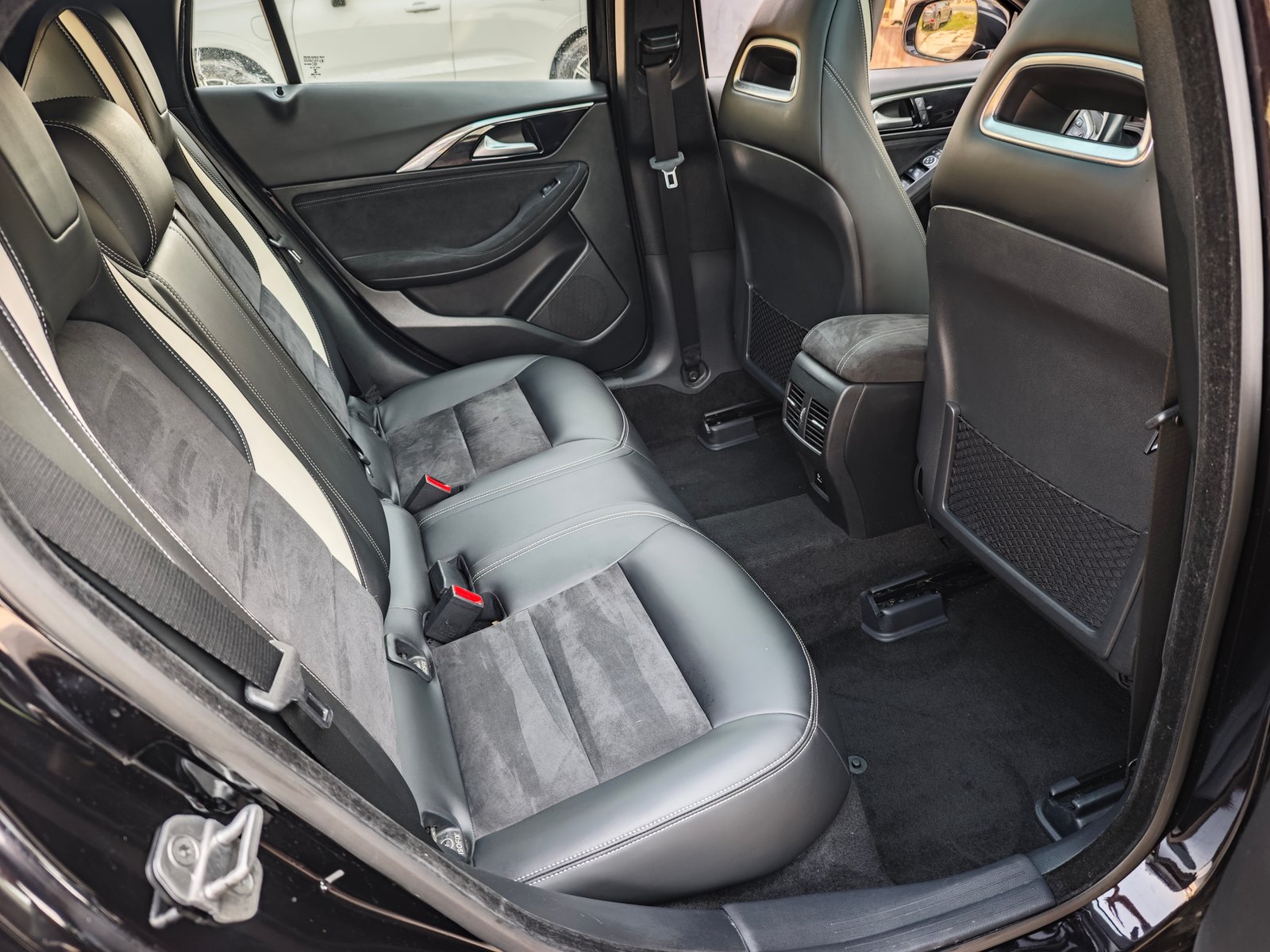 INFINITI INFINITI Q30 1.5D SPORT Edition 110cv PANORAMA FULL