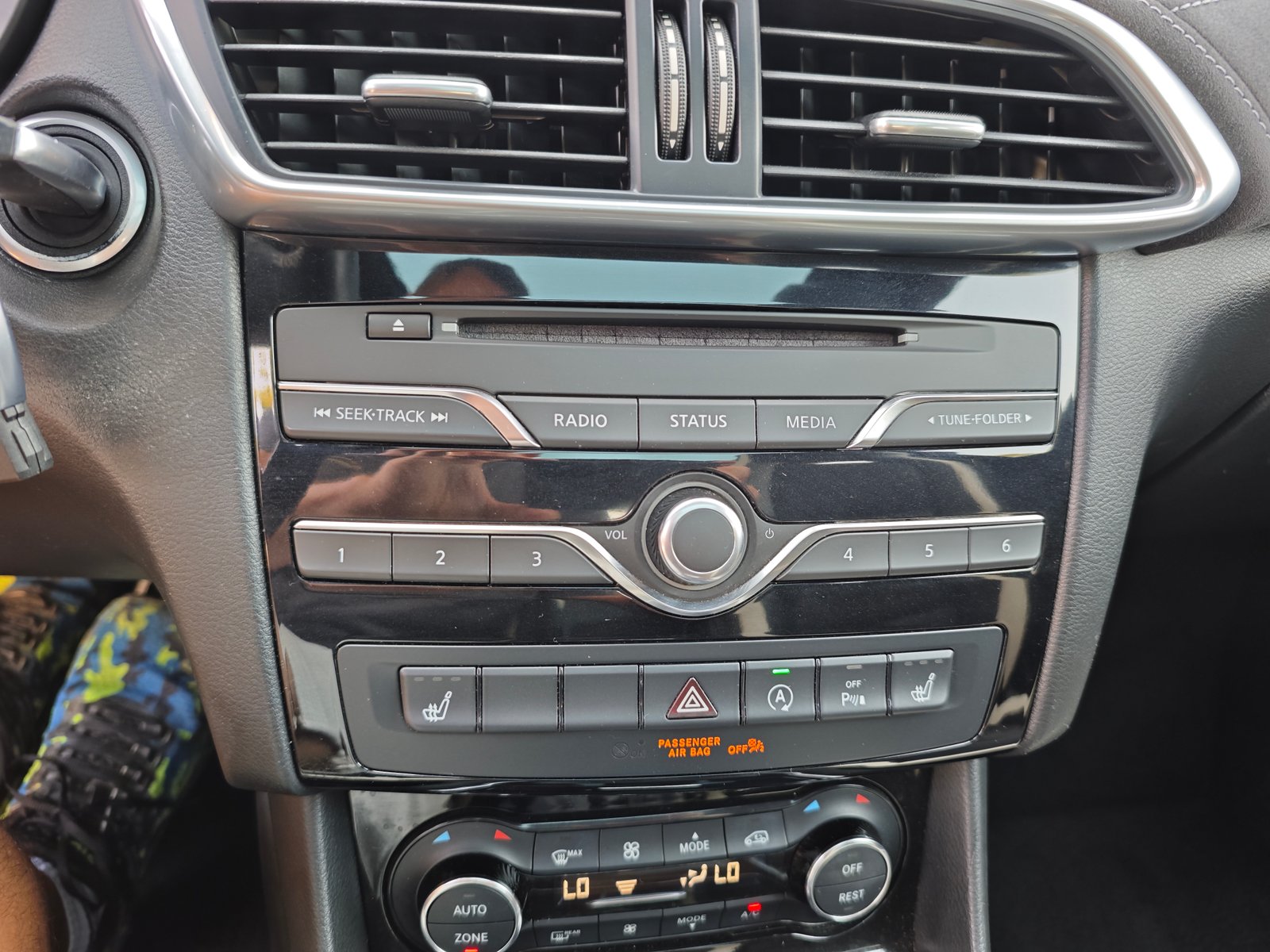 INFINITI INFINITI Q30 1.5D SPORT Edition 110cv PANORAMA FULL