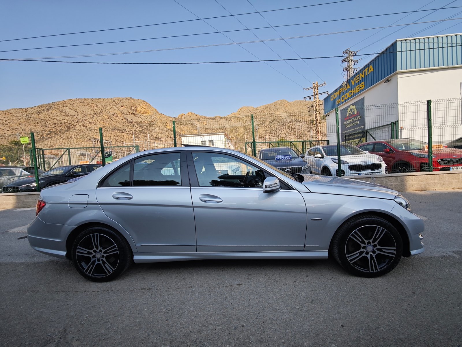 MERCEDES-BENZ  C 250GCi 205cv AMG  Motor Mercedes con CADENA
