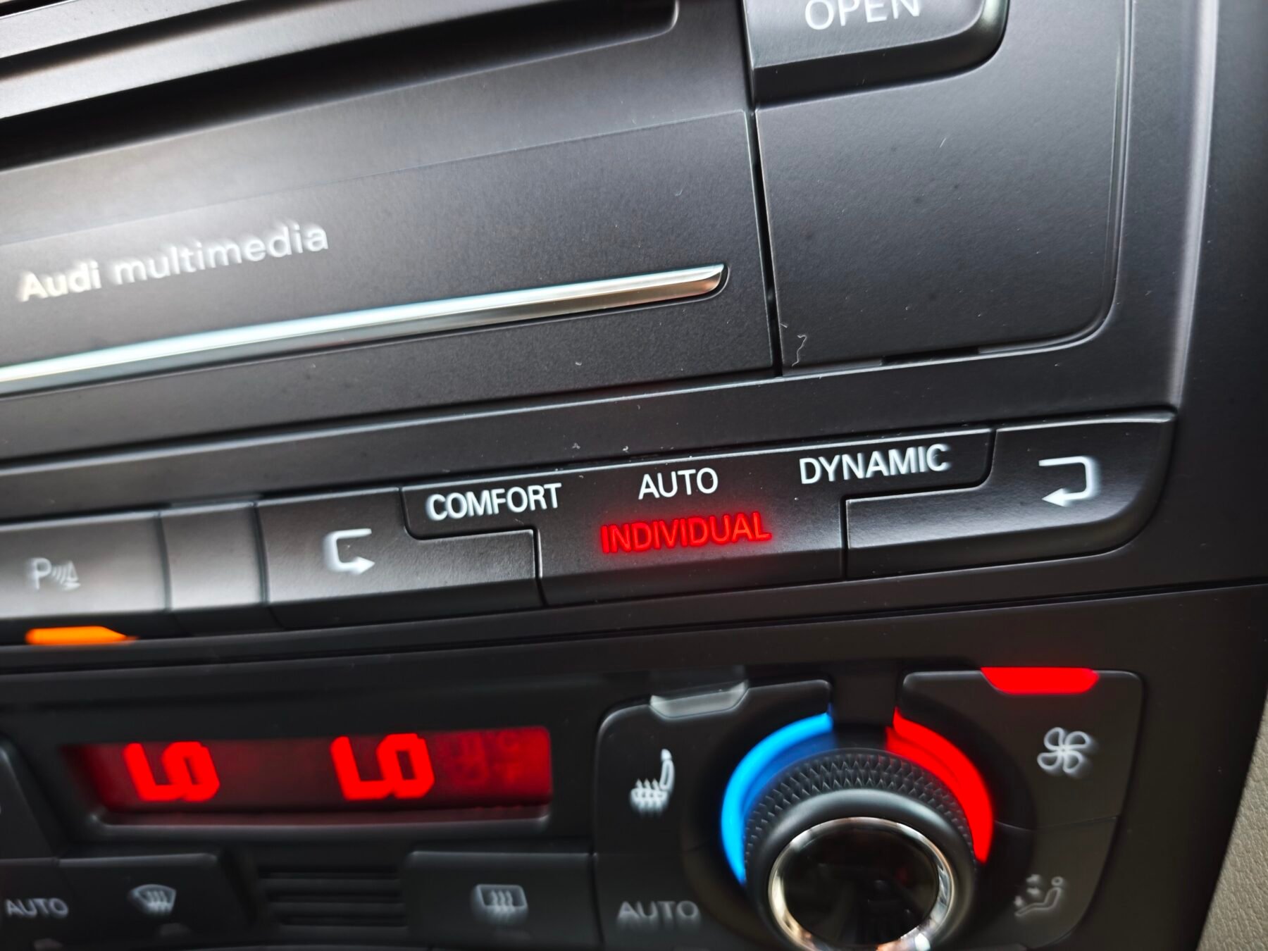 AUDI A4 Allroad Quattro 2.0 TDI 170cv DPF FULL