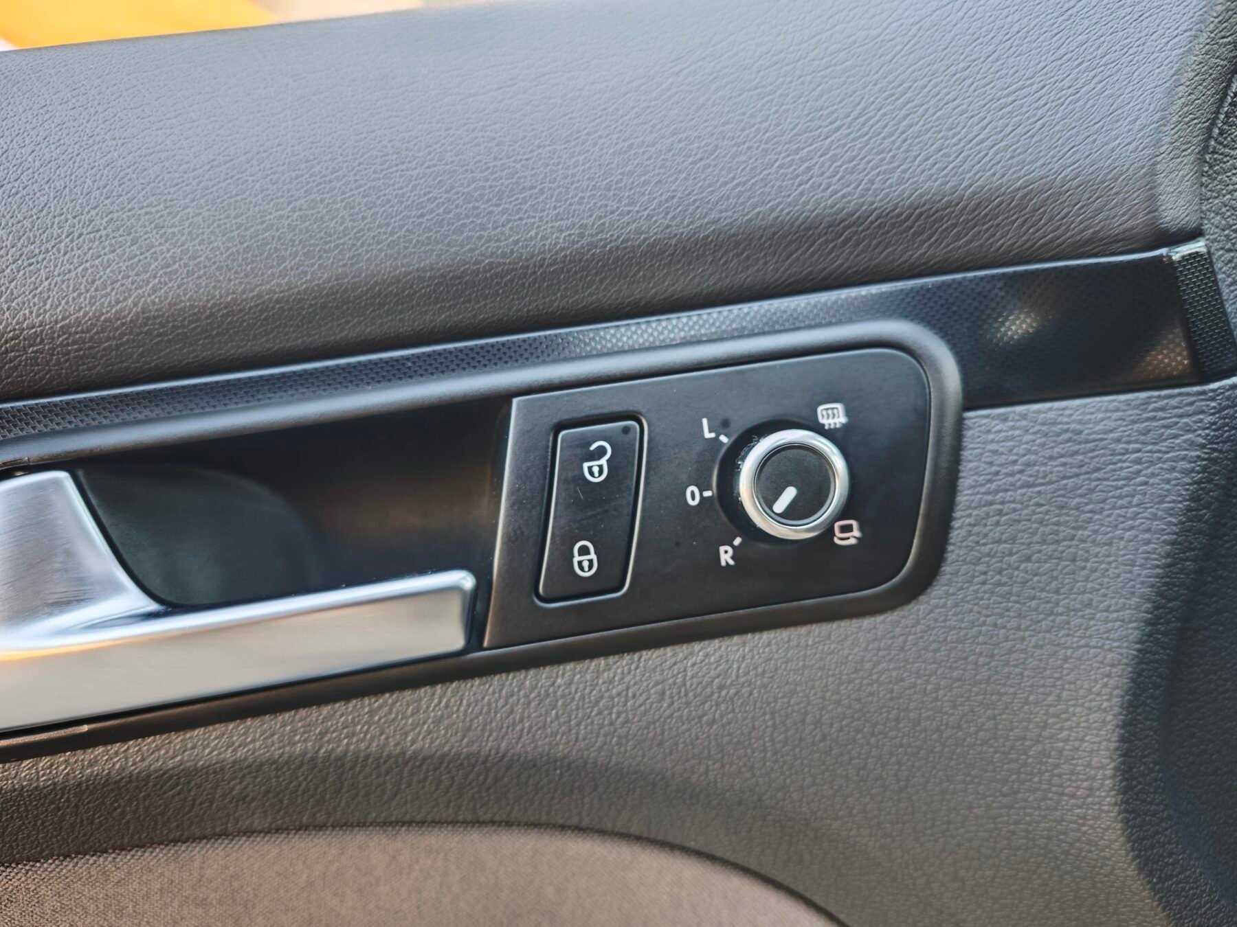 VOLKSWAGEN  Touran 2.0 TDI 140cv DSG Sport 7Plazas