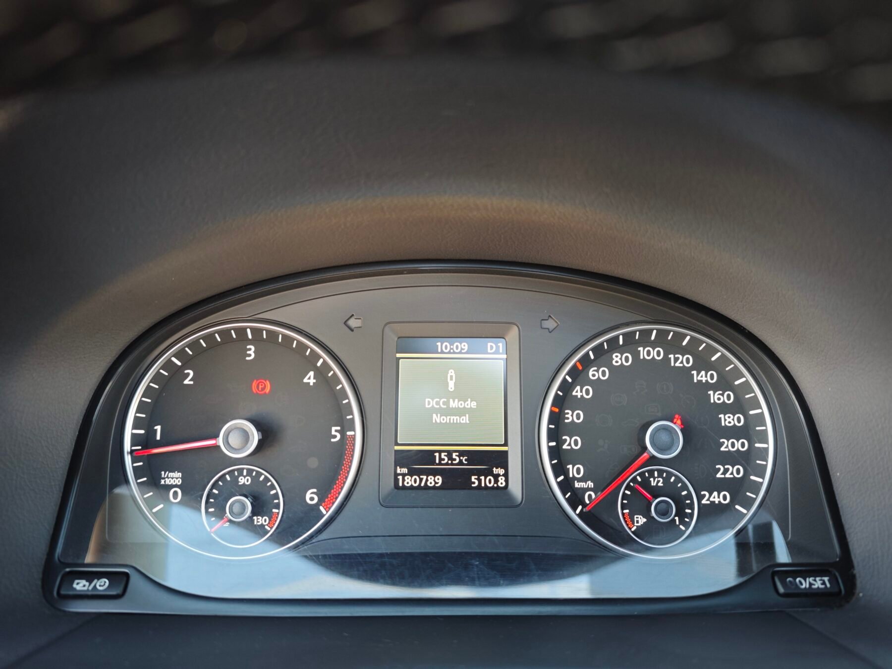 VOLKSWAGEN  Touran 2.0 TDI 140cv DSG Sport 7Plazas