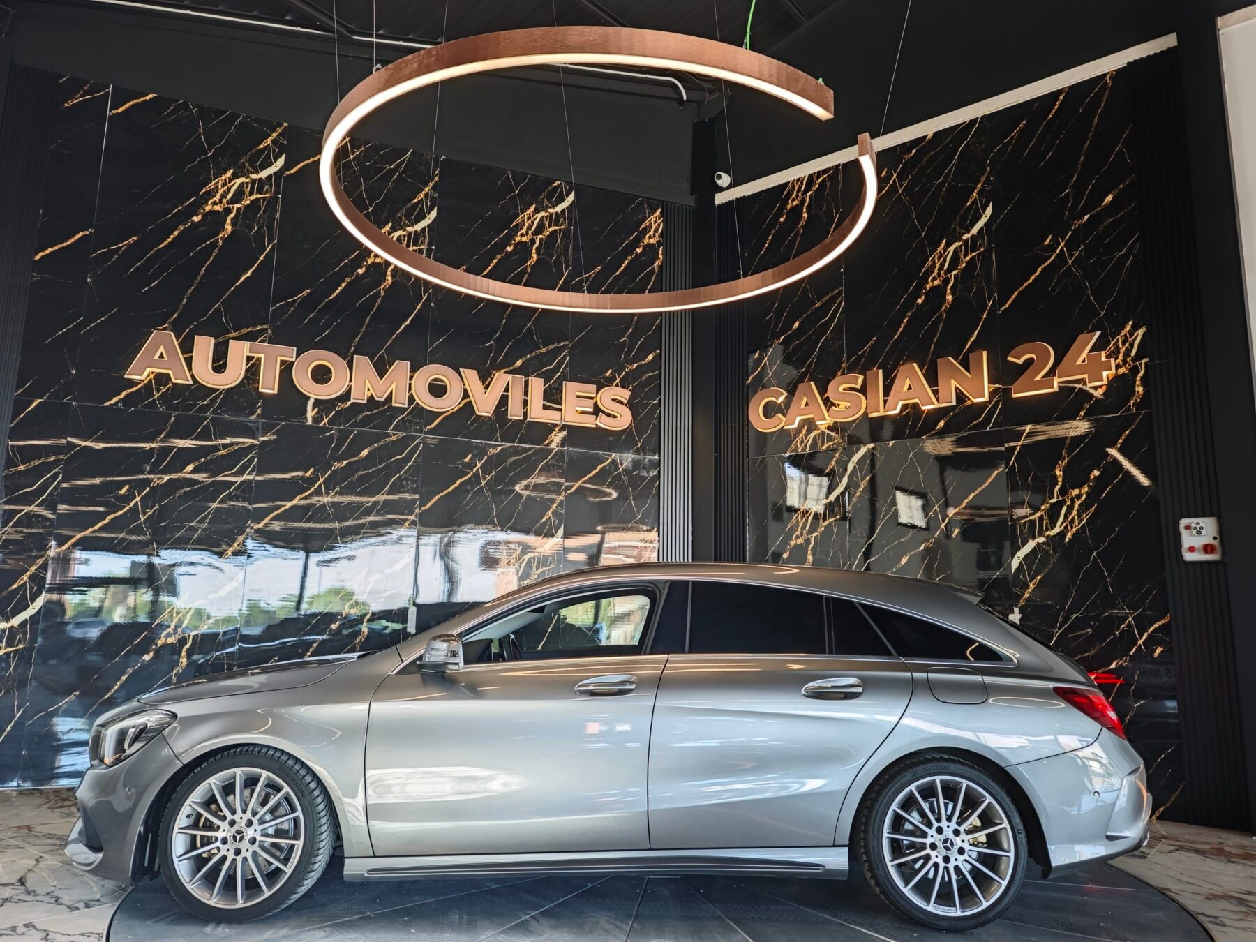 MERCEDES-BENZ  Clase CLA CLA 220 d 4MATIC Shooting Brake