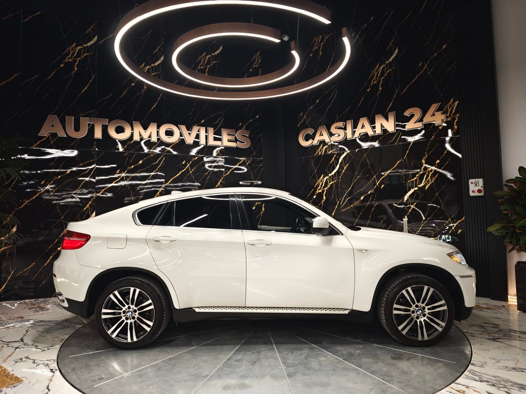 BMW X6 xDrive30d 245CV M Paket 8Velocidades 5Plazas