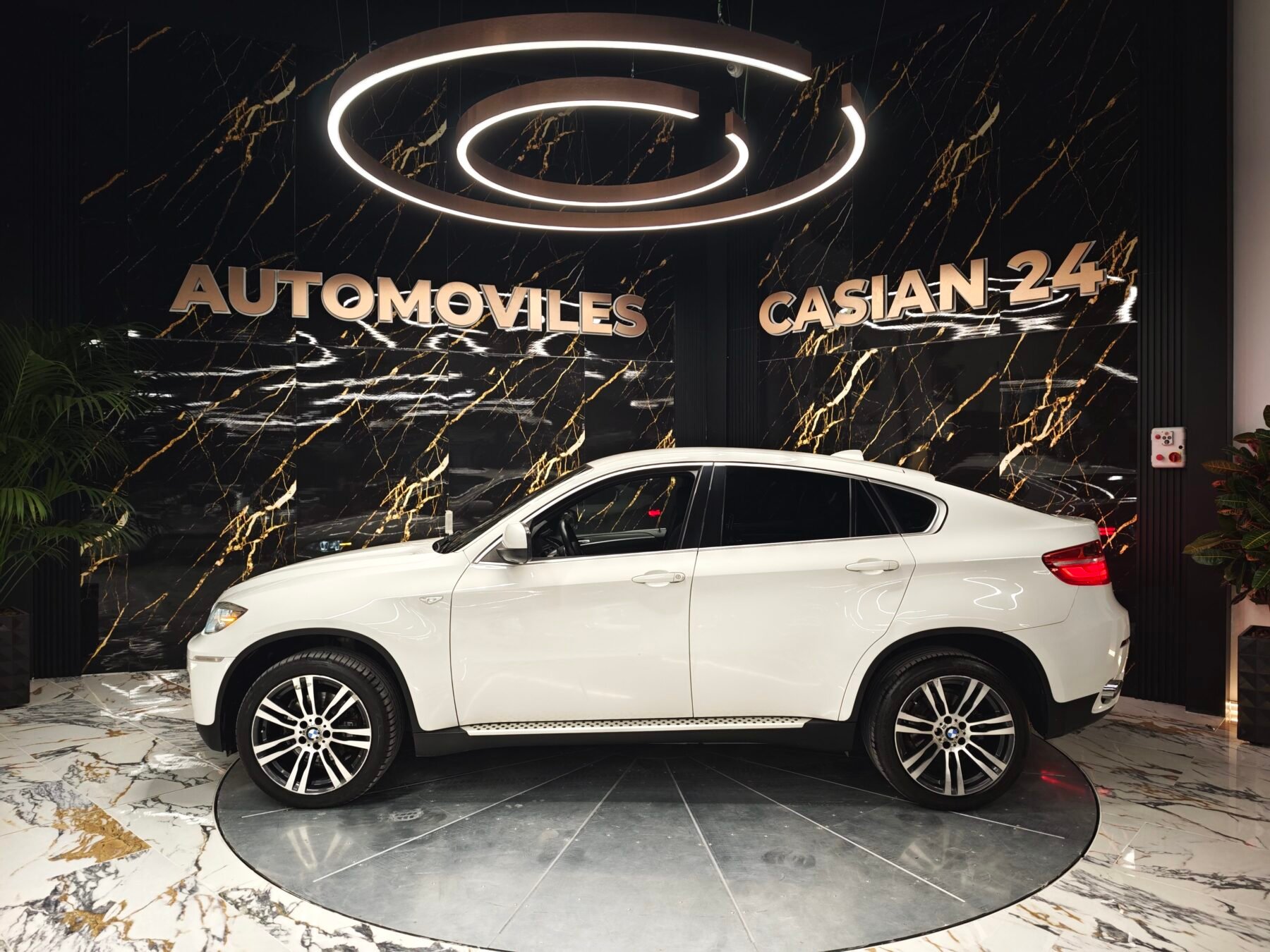 BMW X6 xDrive30d 245CV M Paket 8Velocidades 5Plazas