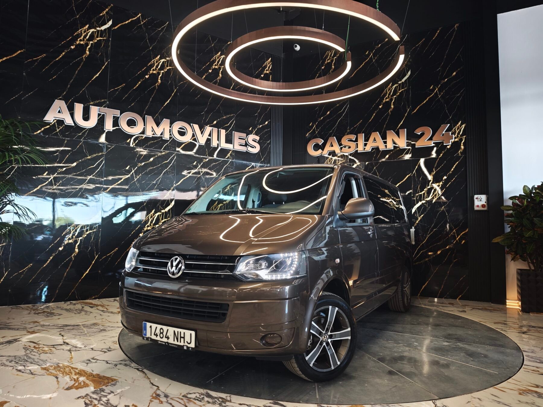 VOLKSWAGEN Caravelle Largo 2.0 TDI 115Comfort Line IMPOLUTA