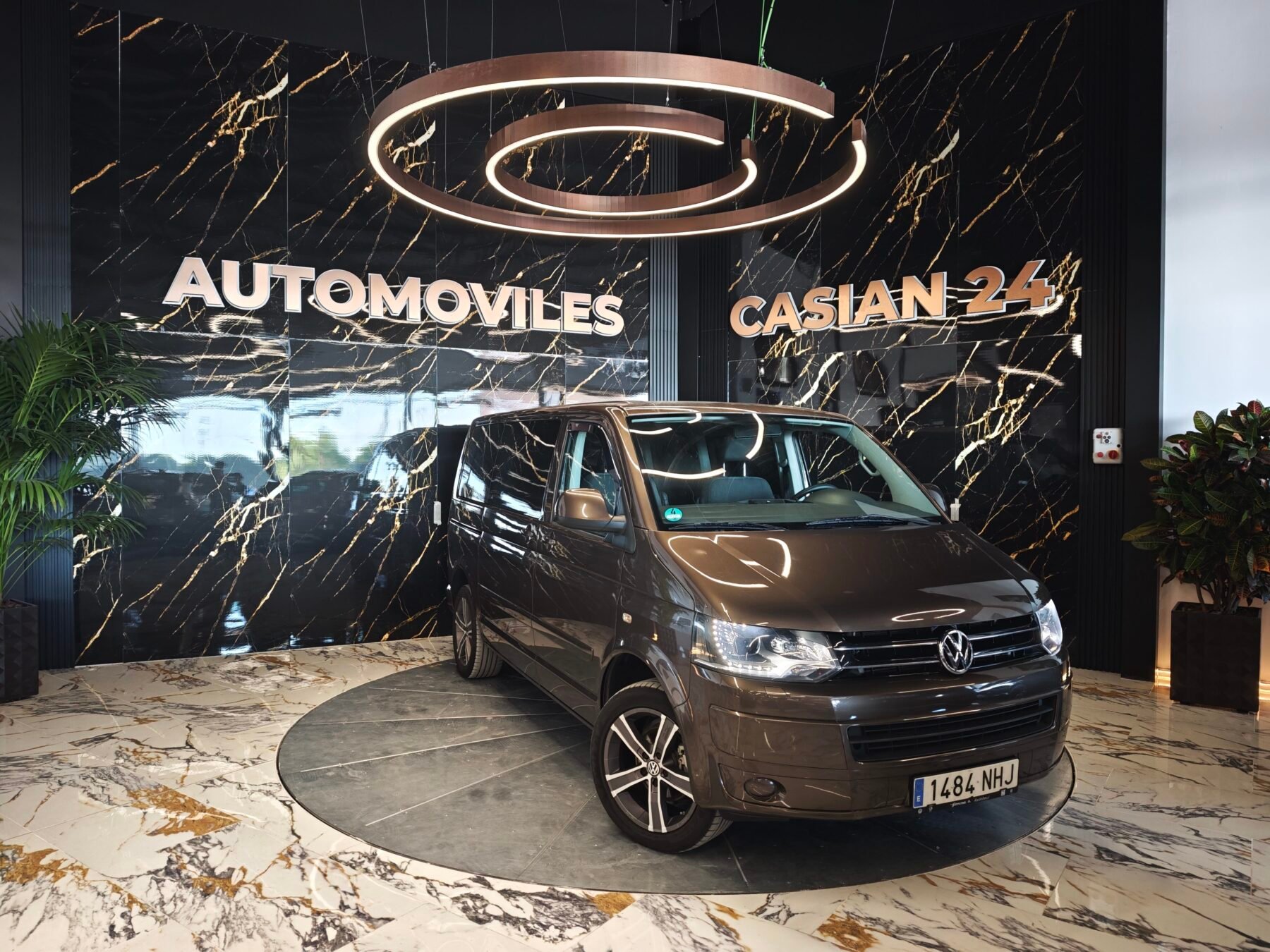 VOLKSWAGEN Caravelle Largo 2.0 TDI 115Comfort Line IMPOLUTA