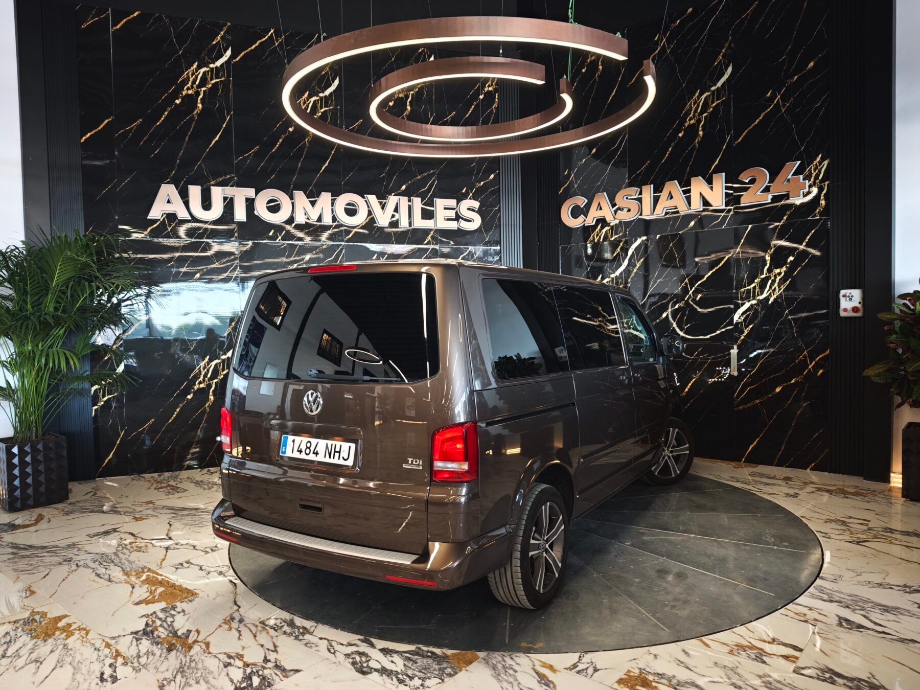 VOLKSWAGEN Caravelle Largo 2.0 TDI 115Comfort Line IMPOLUTA