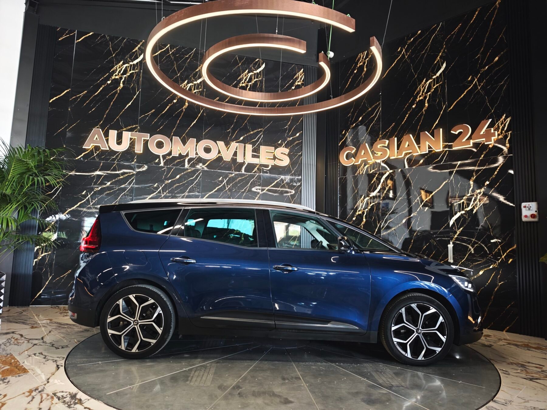 RENAULT Grand Scénic Zen 7PLAZAS dCi  150CV Sport Edition