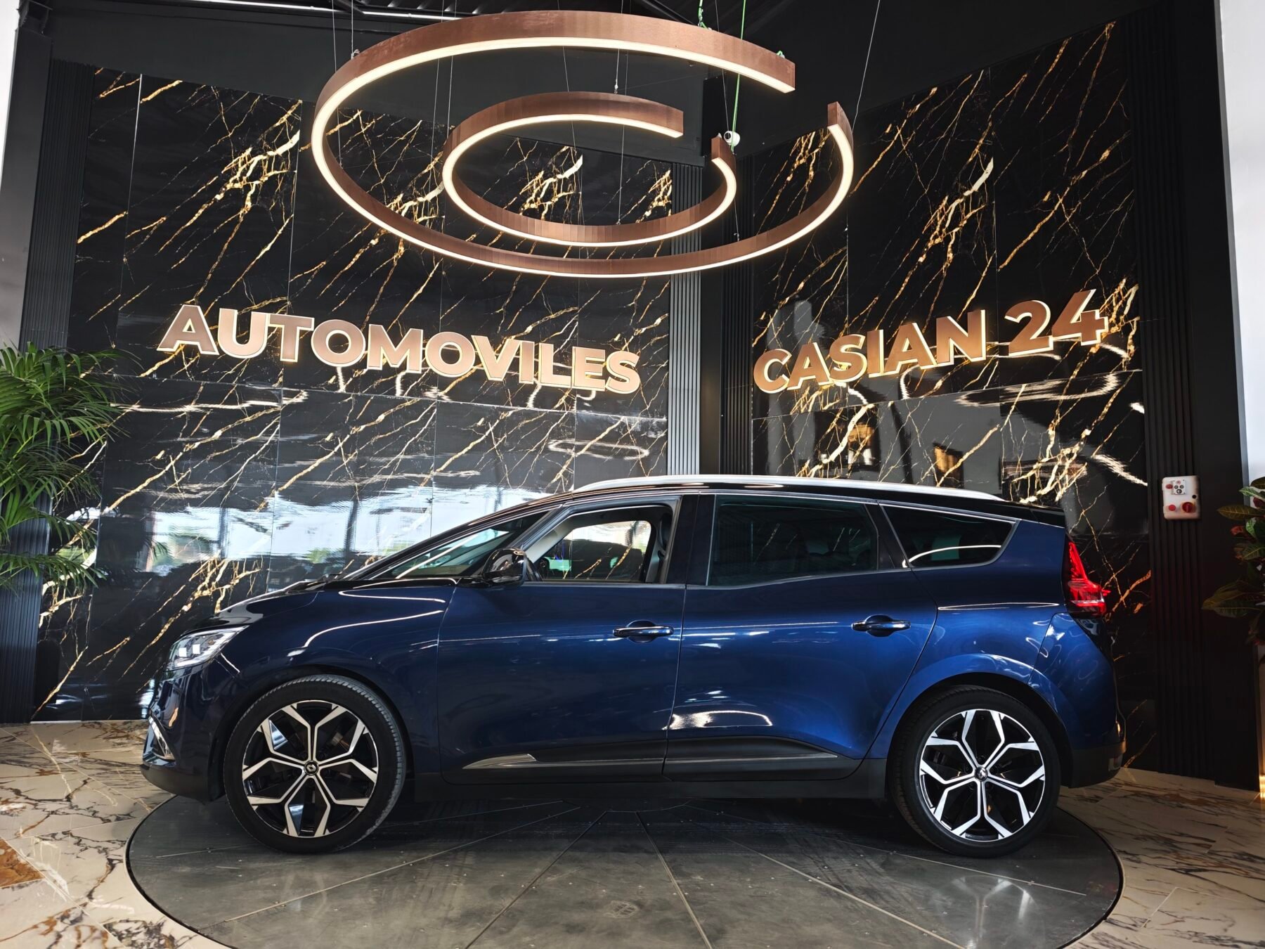 RENAULT Grand Scénic Zen 7PLAZAS dCi  150CV Sport Edition