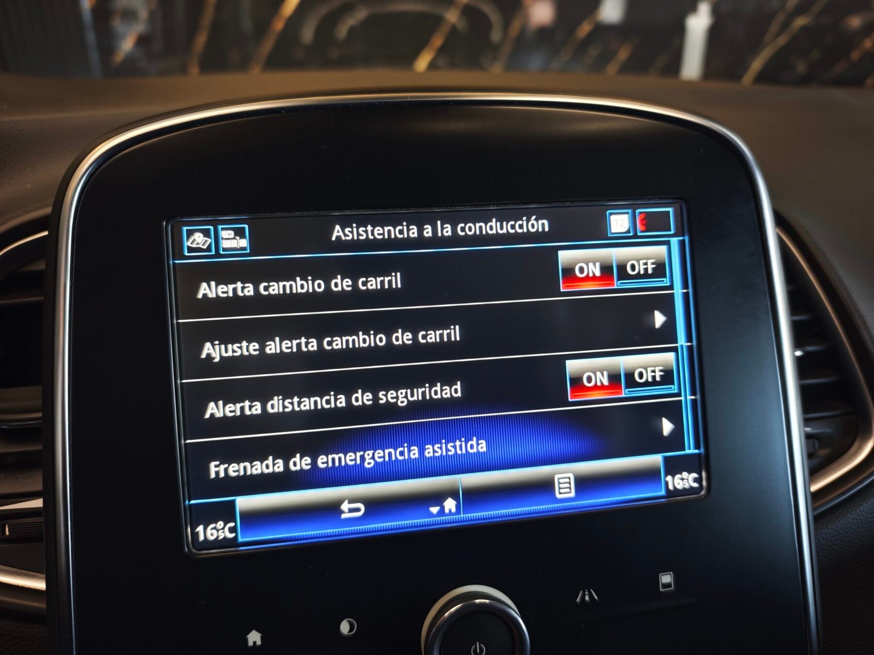 RENAULT Grand Scénic Zen 7PLAZAS dCi  150CV Sport Edition