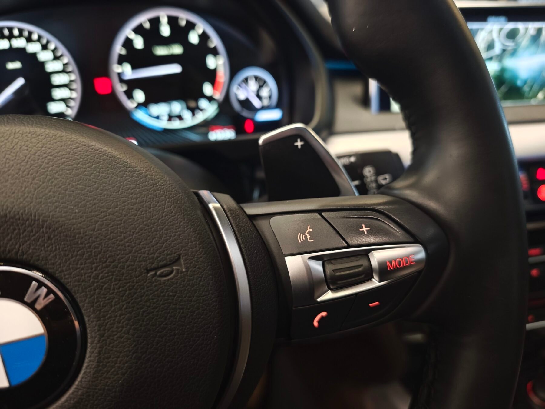 BMW X5 xDrive25d 230CV M Paket full