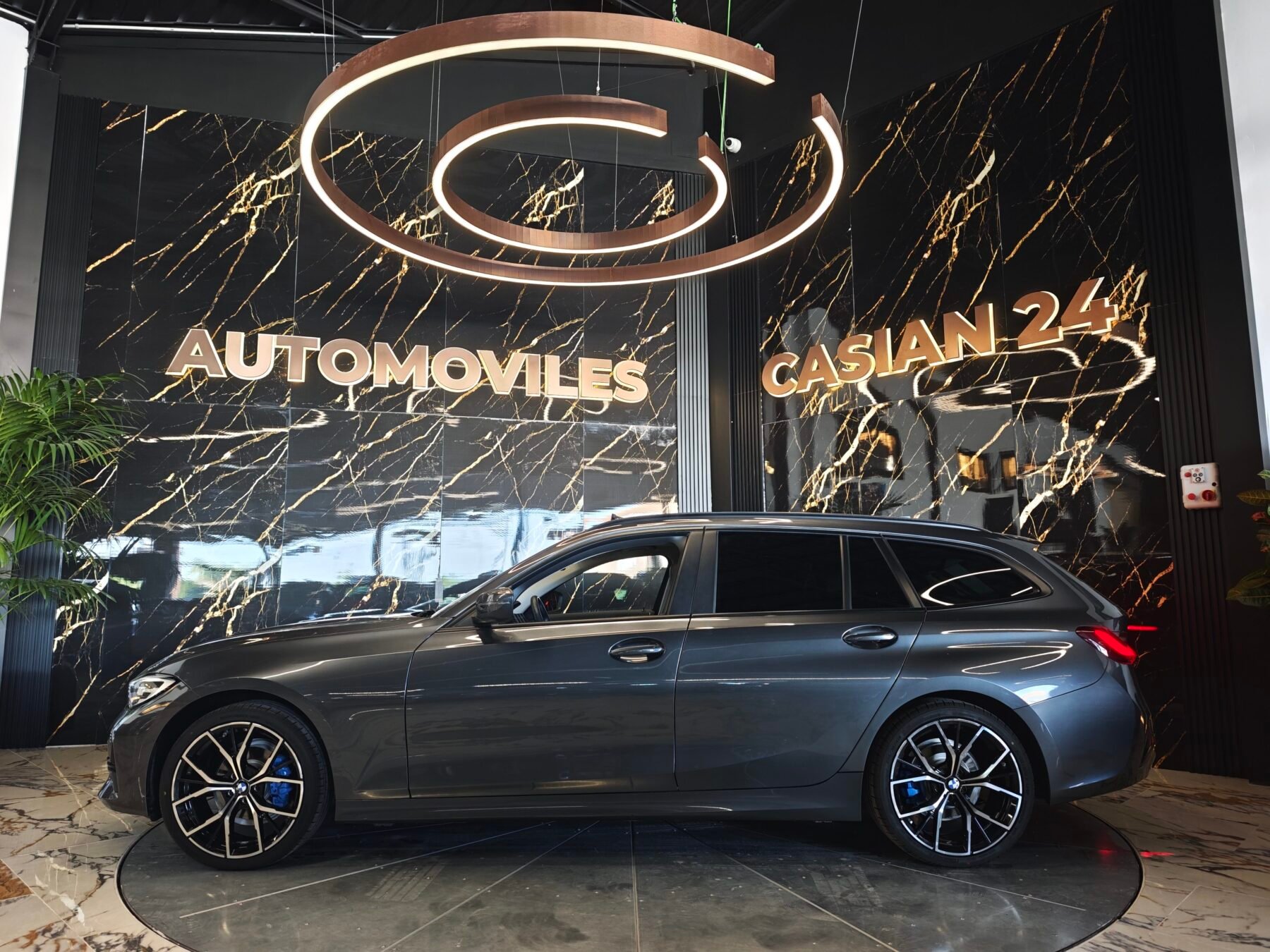 BMW 318d MOTOR 2.0 150CV Bi Turbo IMPOLUTO Auto.Touring