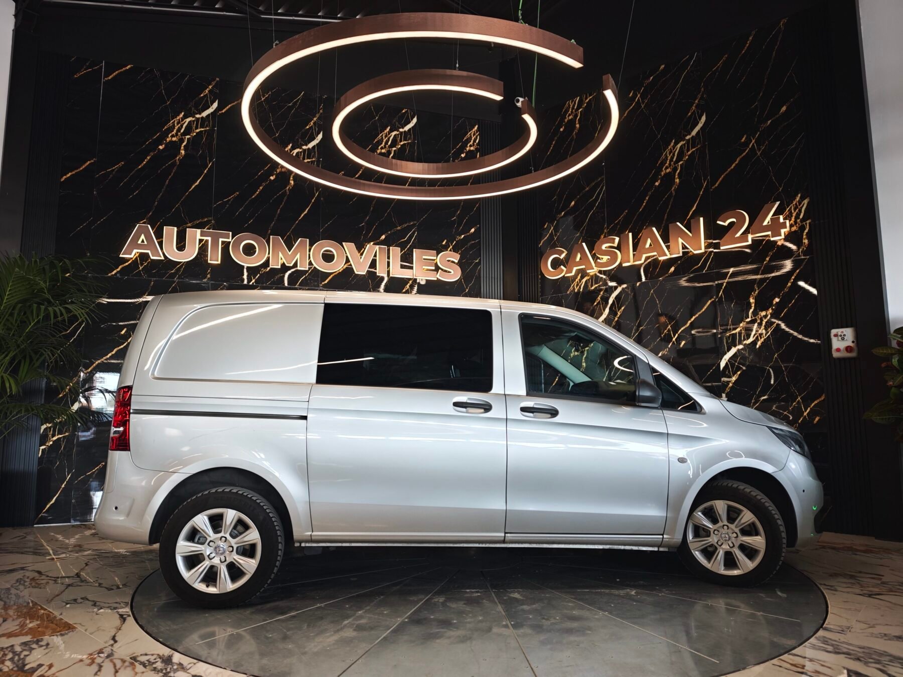 MERCEDES-BENZ Vito 114 CDI TD Mixto Compacta
