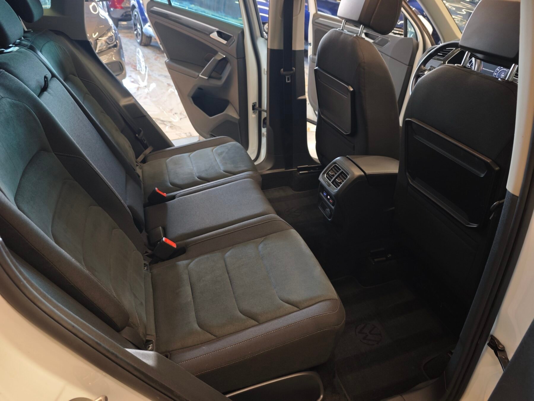 VOLKSWAGEN  Tiguan Sport Line 2.0 TDI  150CV DSG Panorama full