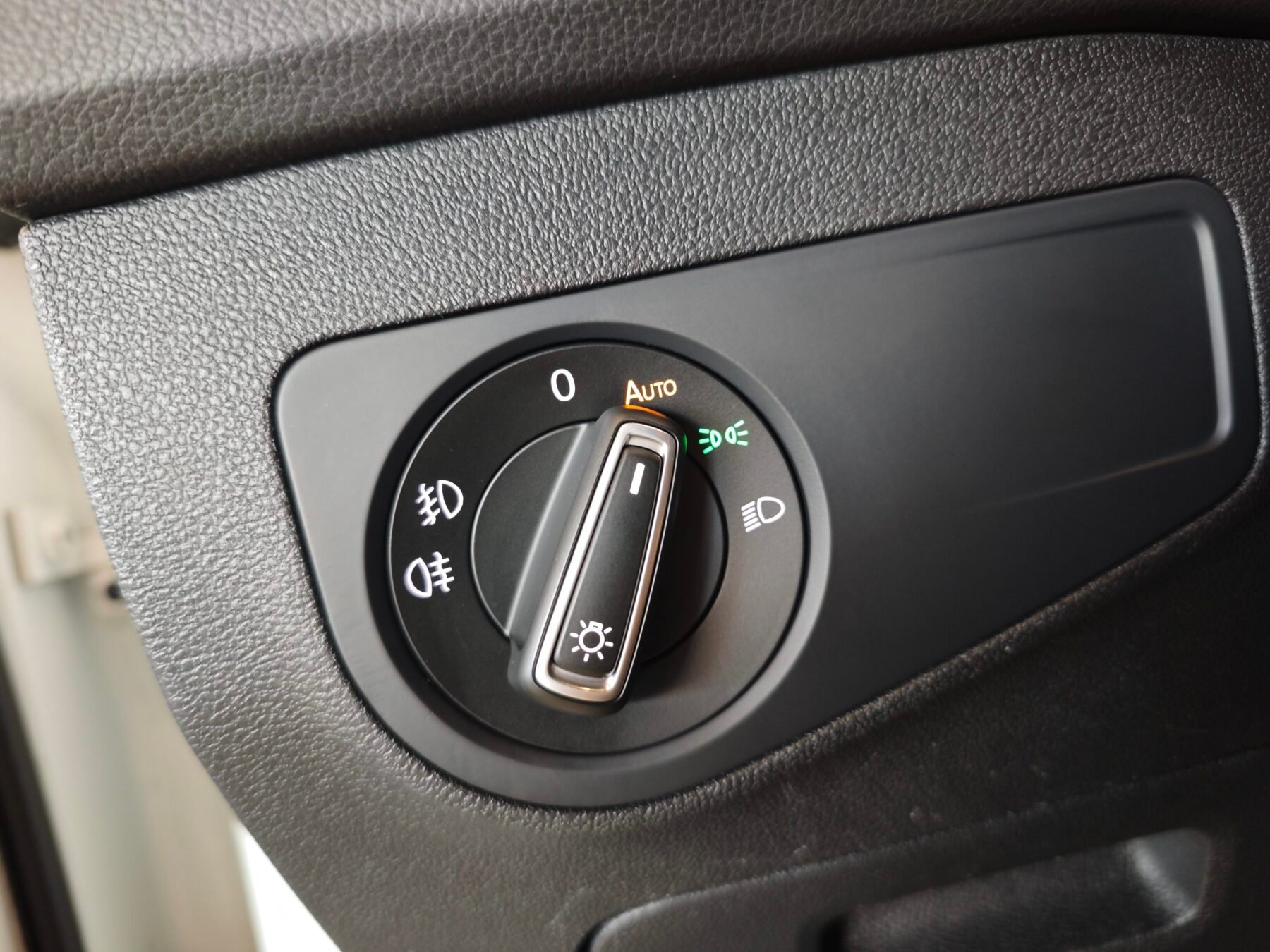 VOLKSWAGEN  Tiguan Sport Line 2.0 TDI  150CV DSG Panorama full