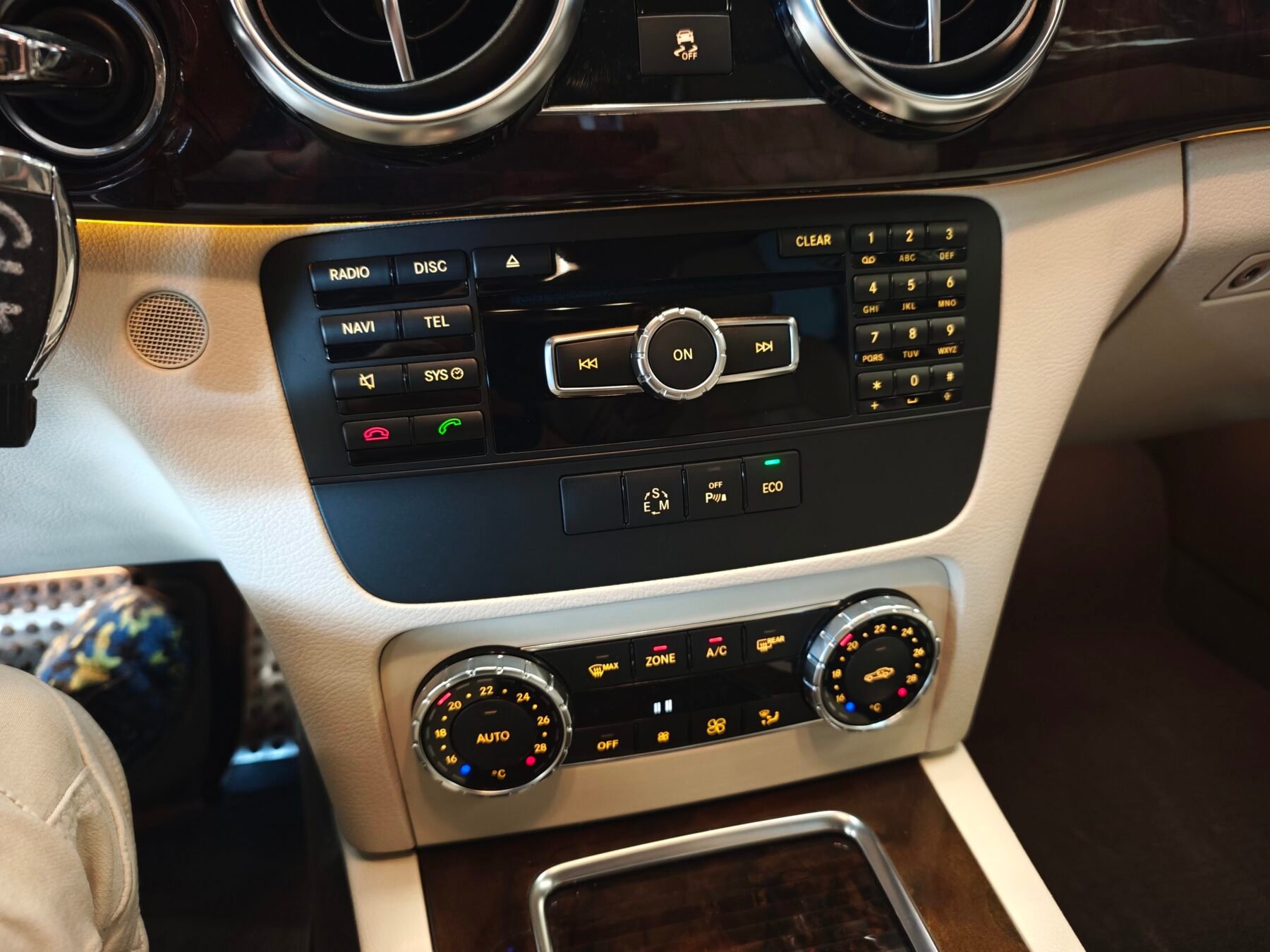 MERCEDES-BENZ GLK 220 CDI 7G AVANTGARDE