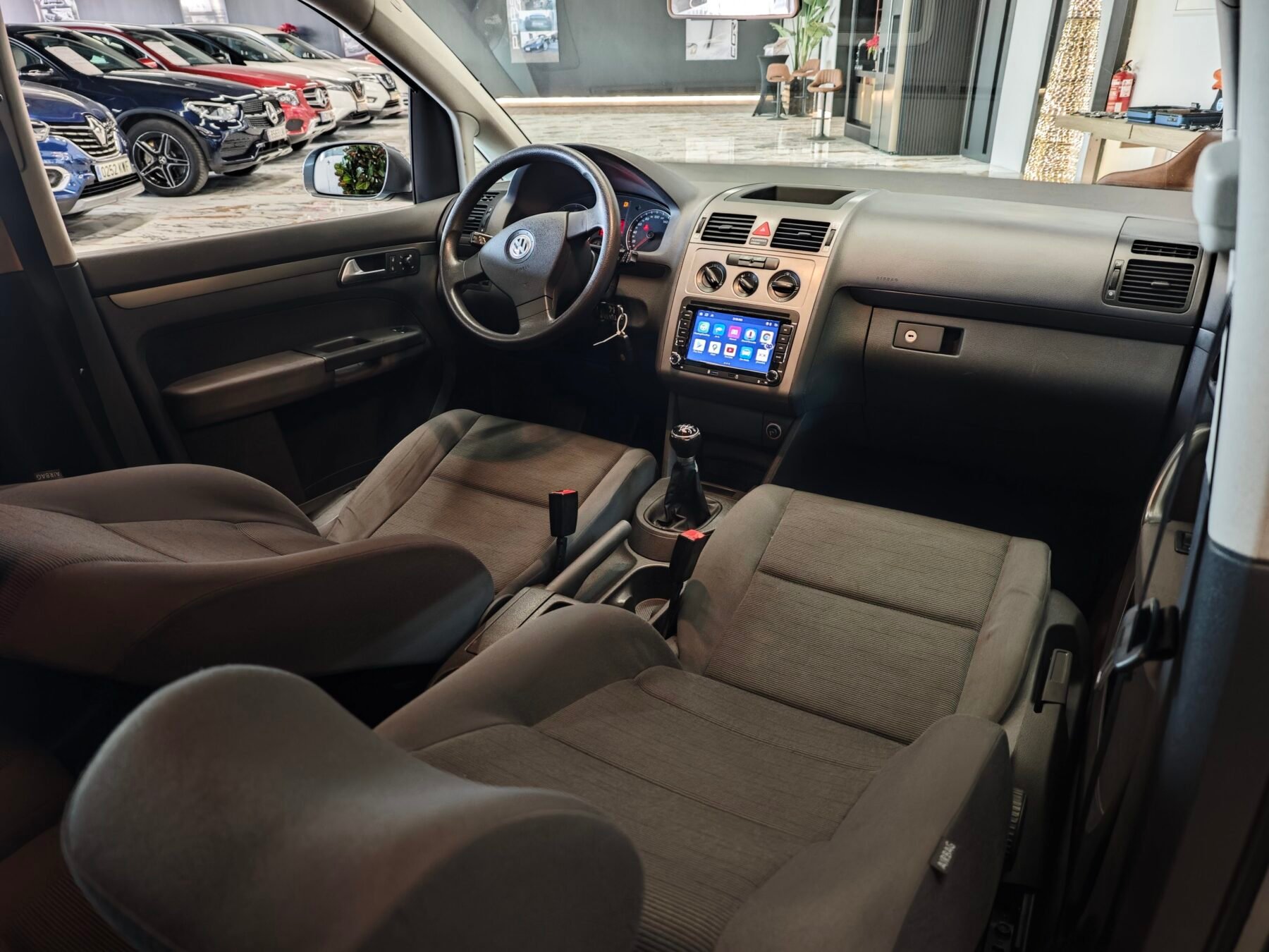 VOLKSWAGEN TOURAN 1.6 GASOLINA 7PLAZAS 105CV