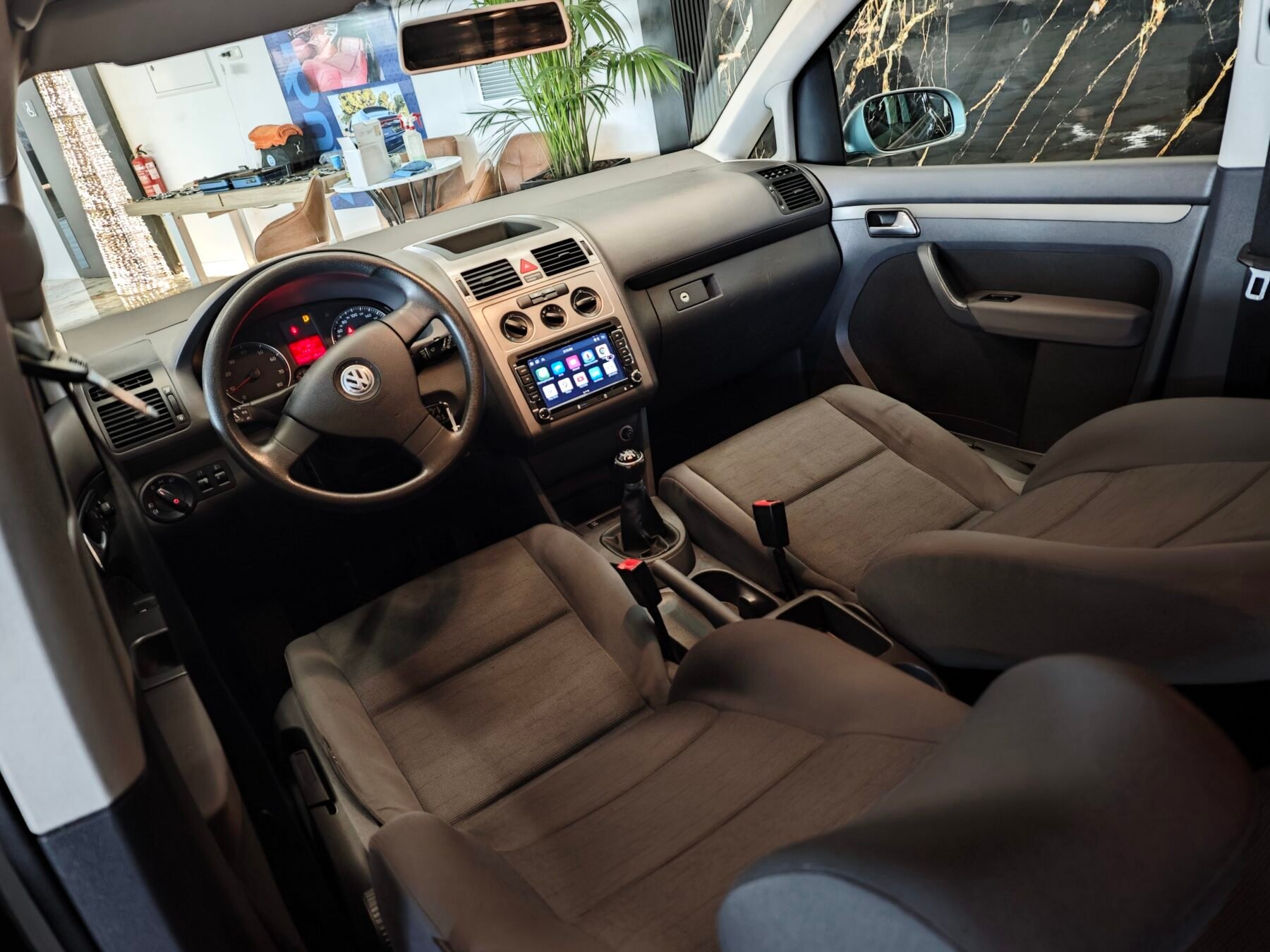 VOLKSWAGEN TOURAN 1.6 GASOLINA 7PLAZAS 105CV