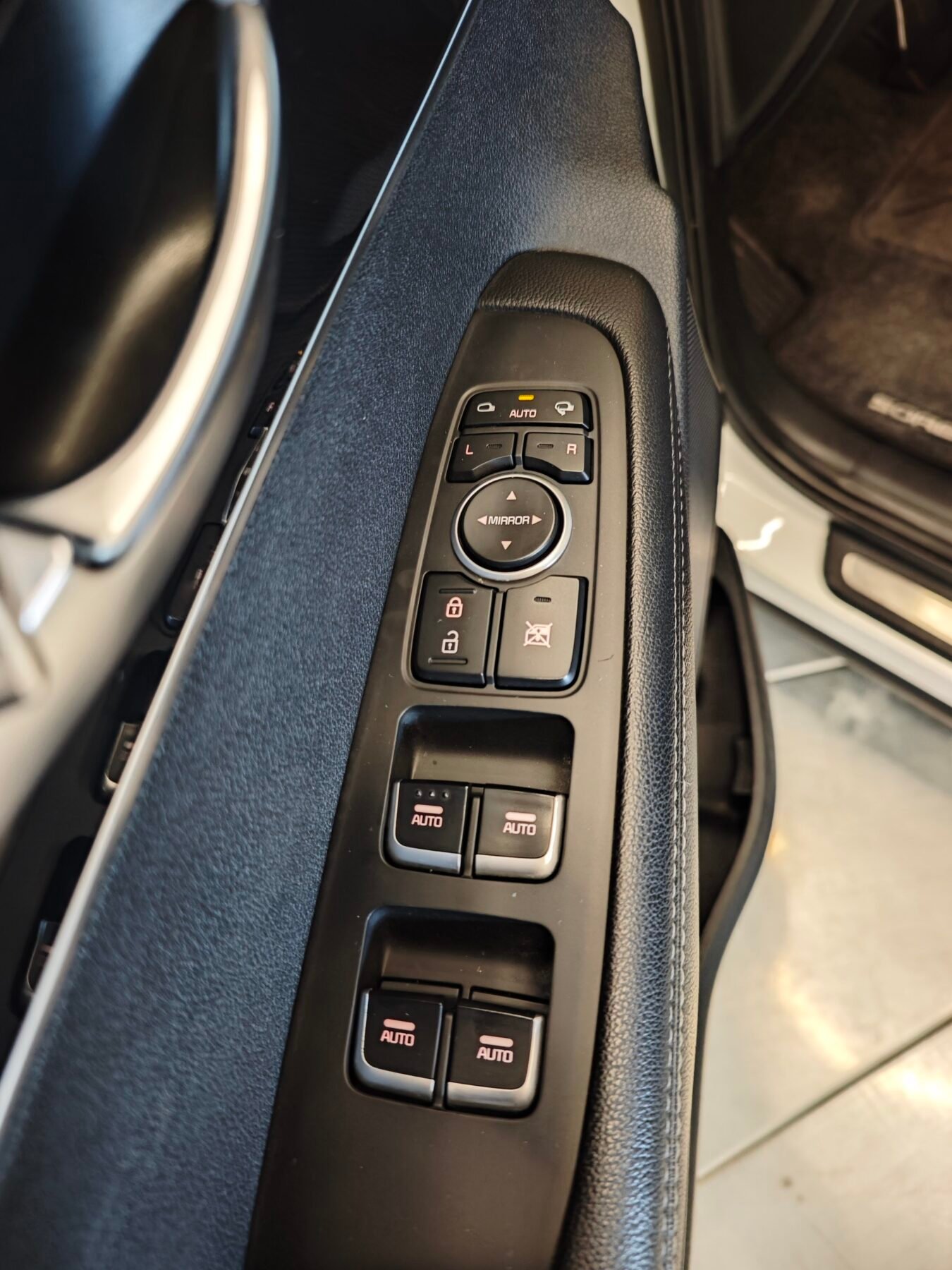 KIA  Sorento 2.2 CRDi Drive 4x2 7PLAZAS Sport edition PANORAMA