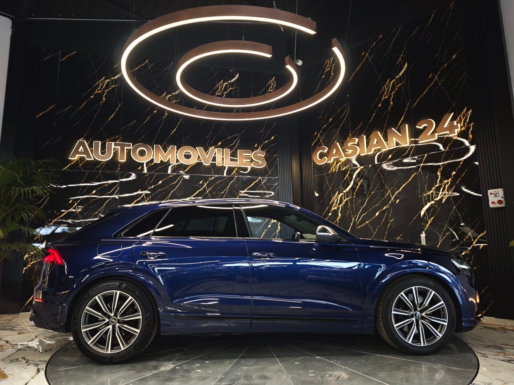 AUDI AUDI Q8 SQ8 TFSI 373kW 507CV quattro tiptronic Cambio 8Velocidades