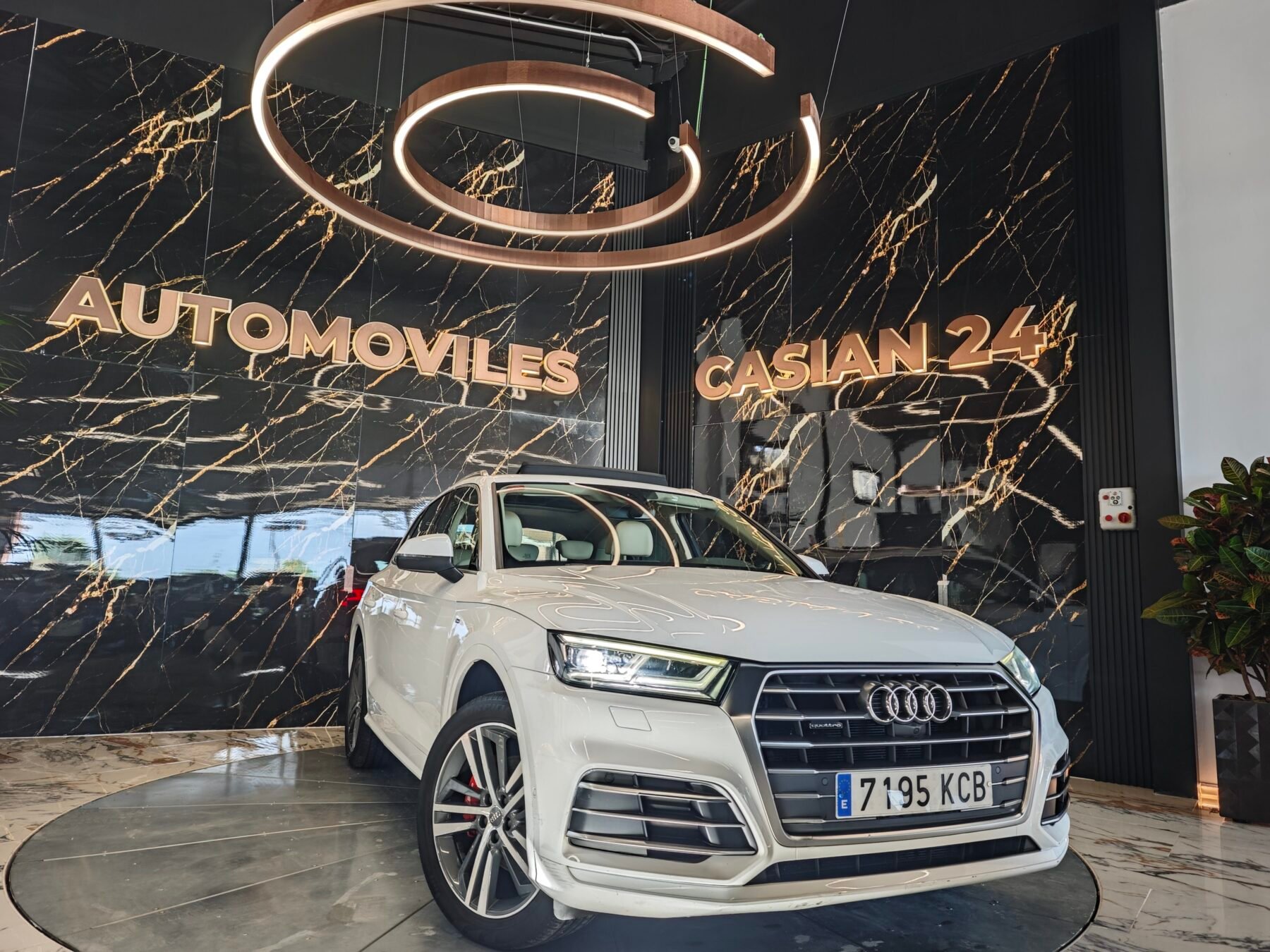 AUDI Q5 S line 2.0 TDI 140kW quattro S tronic