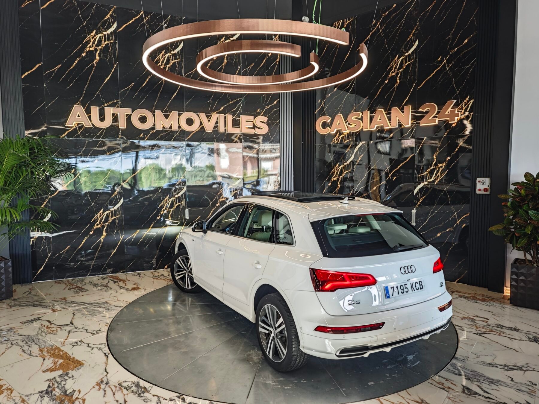 AUDI Q5 S line 2.0 TDI 140kW quattro S tronic