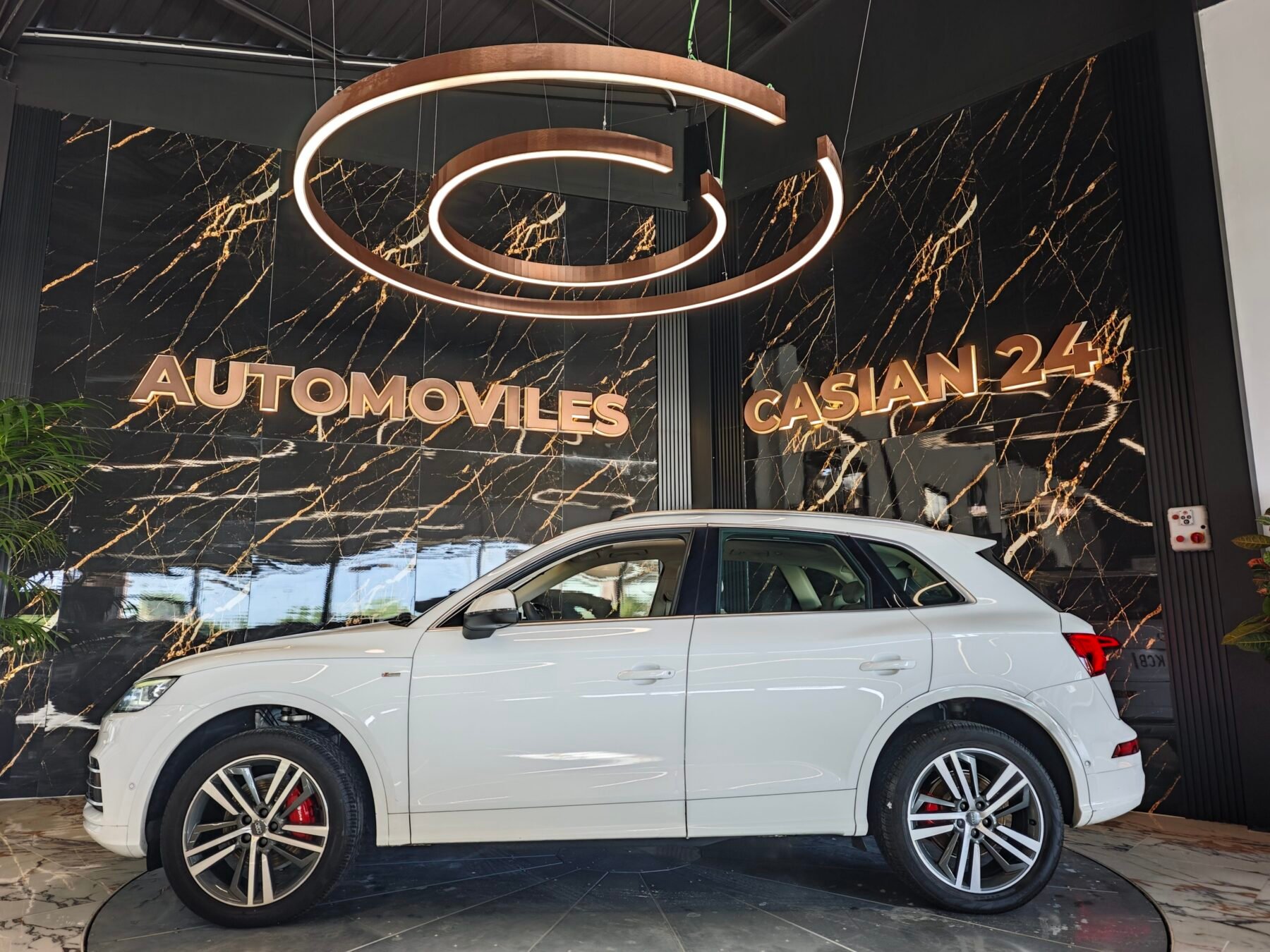 AUDI Q5 S line 2.0 TDI 140kW quattro S tronic