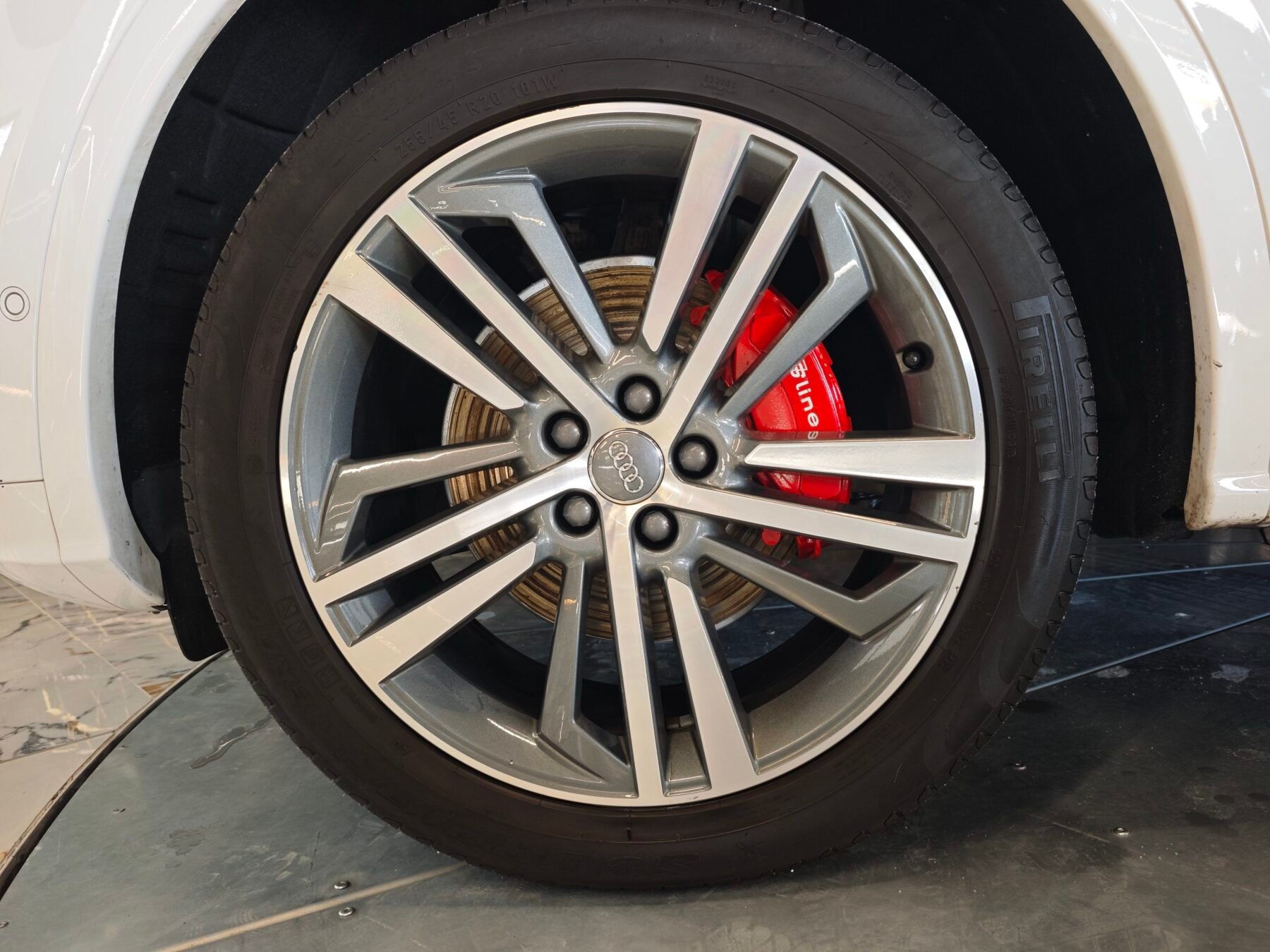 AUDI Q5 S line 2.0 TDI 140kW quattro S tronic