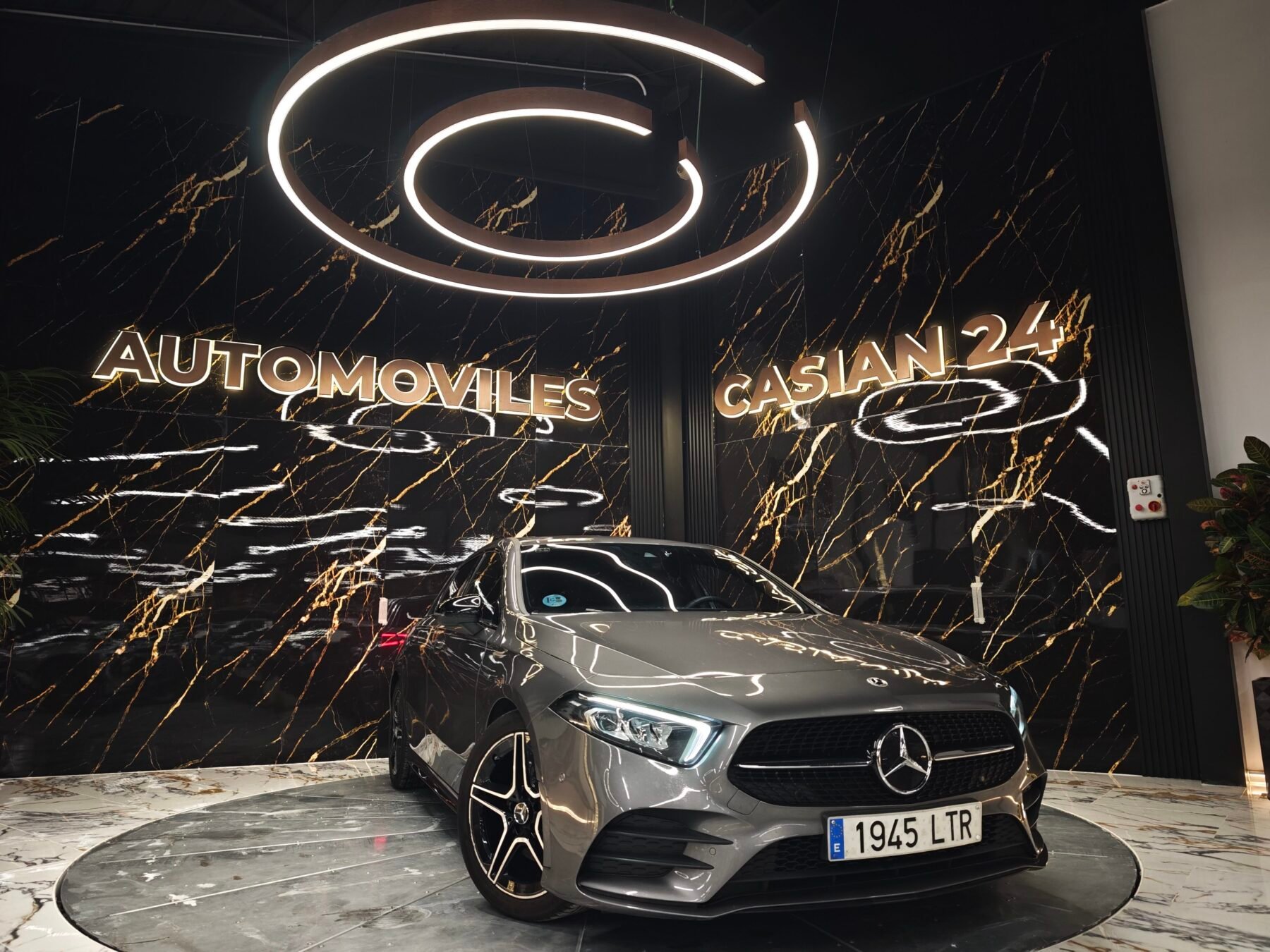 MERCEDES-BENZ  A A180 Gasolina AMG Motor  Mercedes con CADENA 