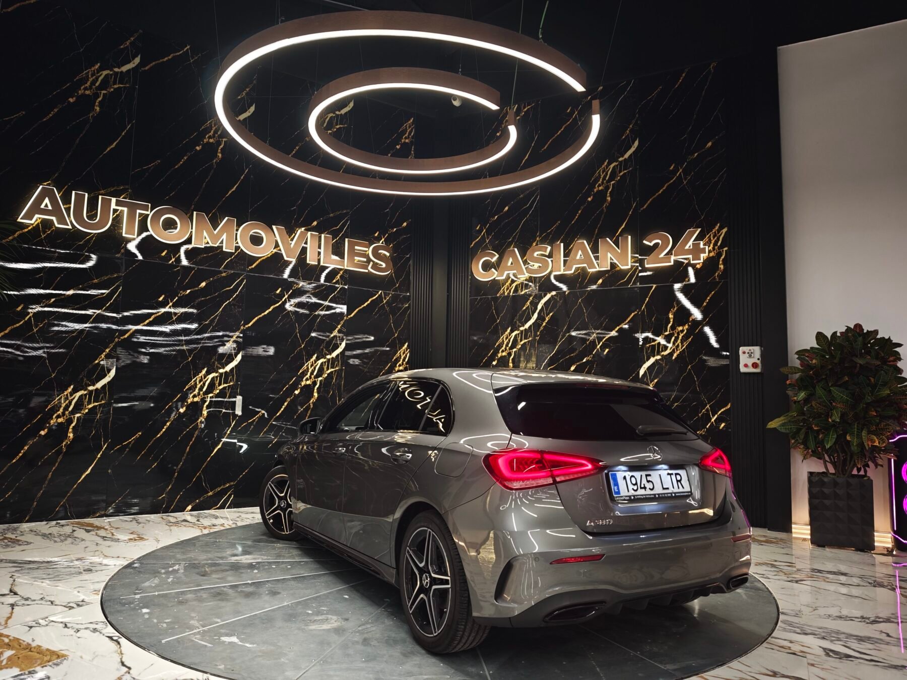 MERCEDES-BENZ  A A180 Gasolina AMG Motor  Mercedes con CADENA 