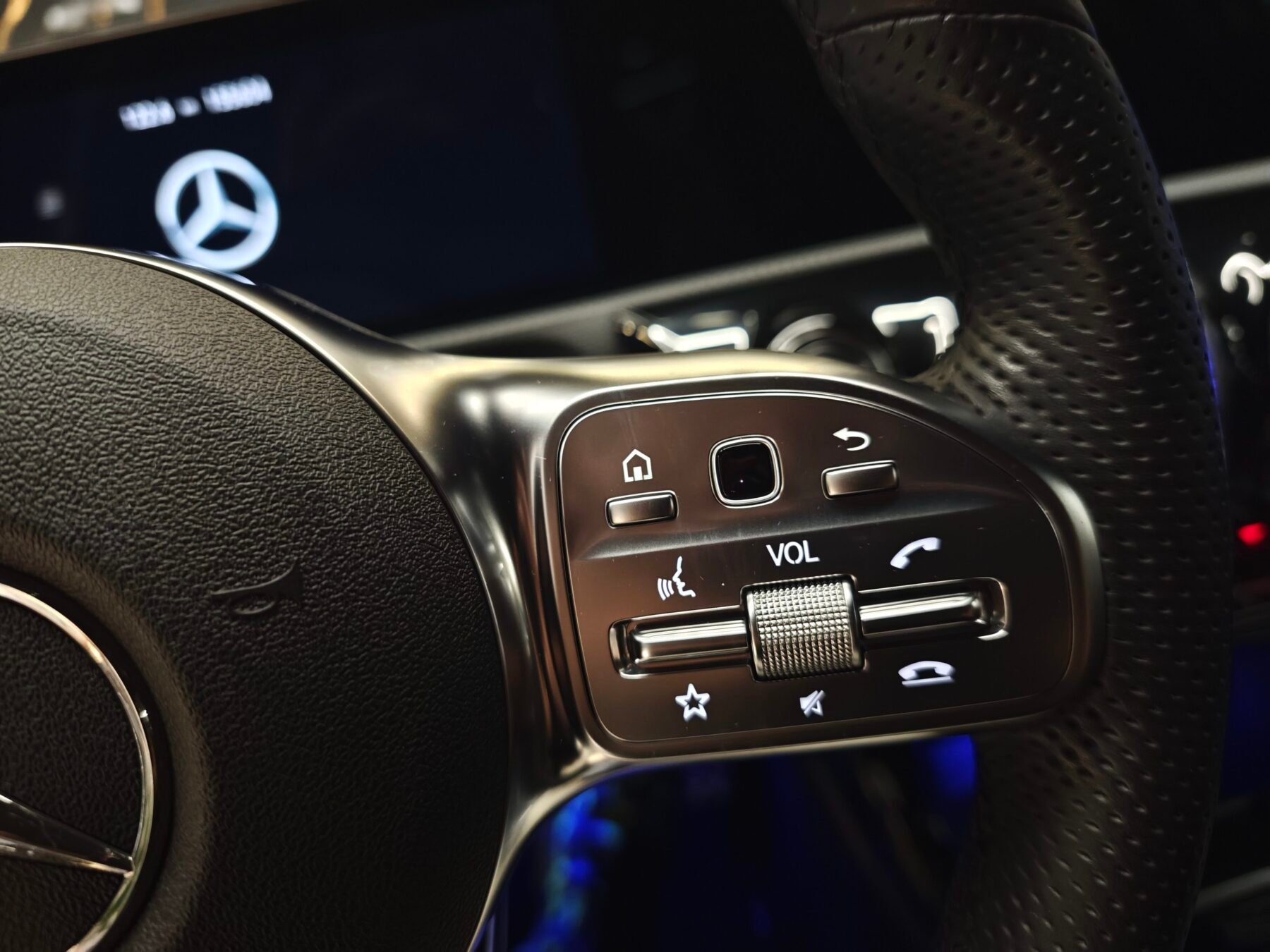 MERCEDES-BENZ  A A180 Gasolina AMG Motor  Mercedes con CADENA 