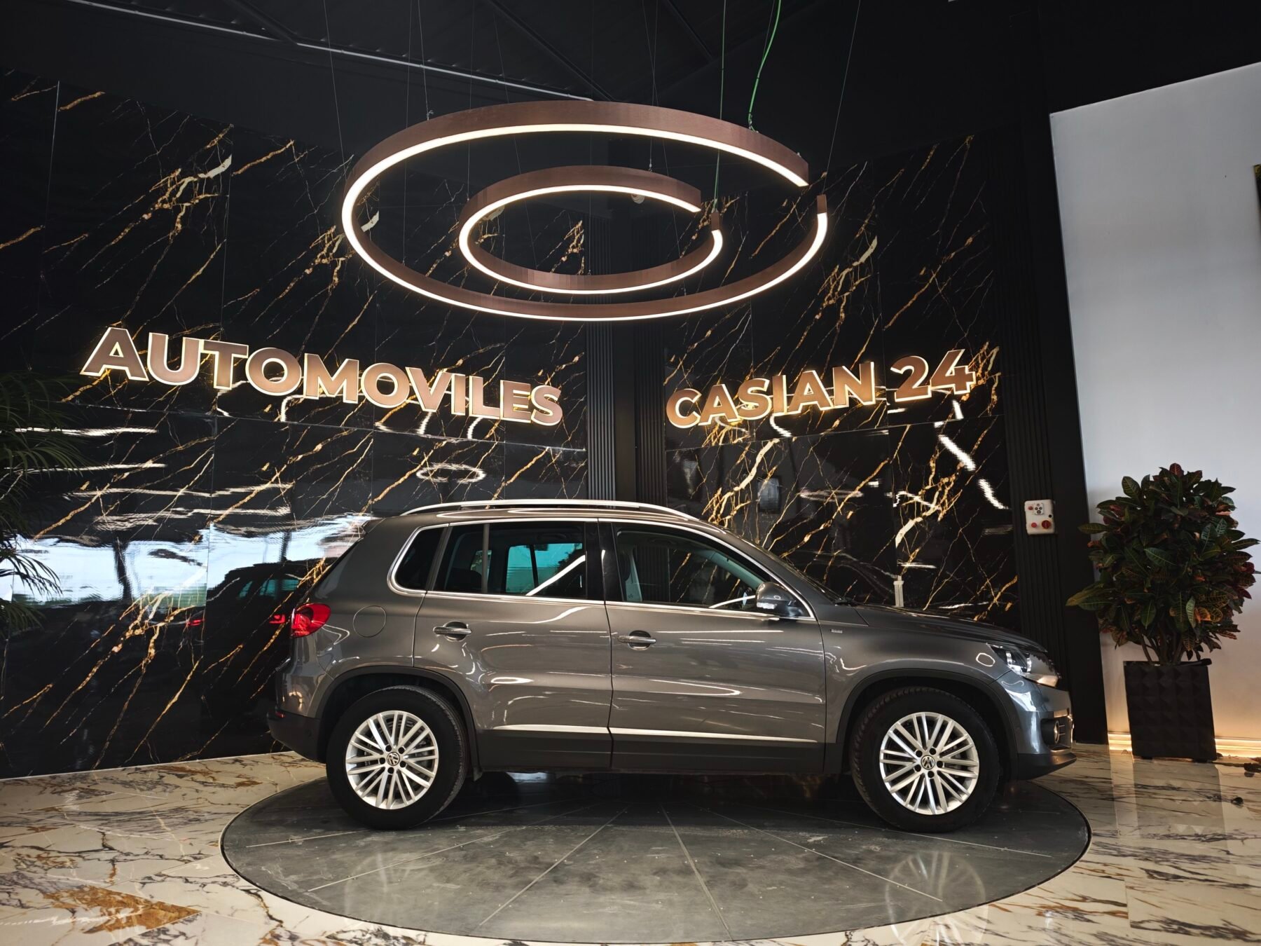 VOLKSWAGEN  Tiguan 2.0 TDI 140cv 4x2 T1 Sport BMotion Tech