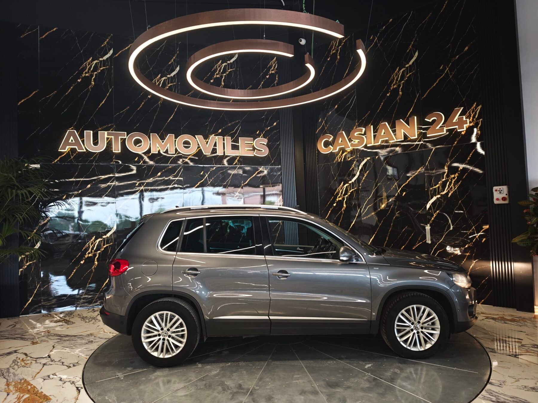 VOLKSWAGEN  Tiguan 2.0 TDI 140cv 4x2 T1 Sport BMotion Tech