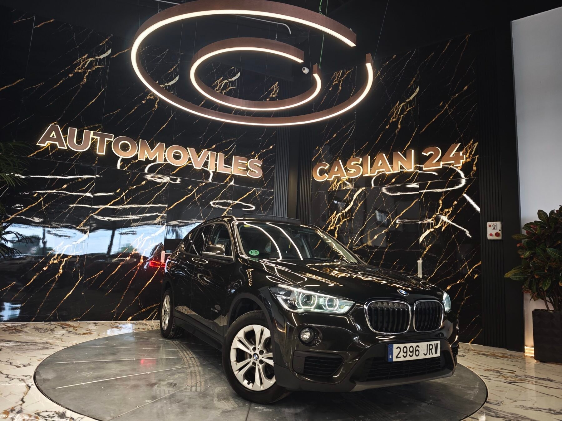 BMW X1 118d Motor 2000 150cv X Line+Mpaket interior