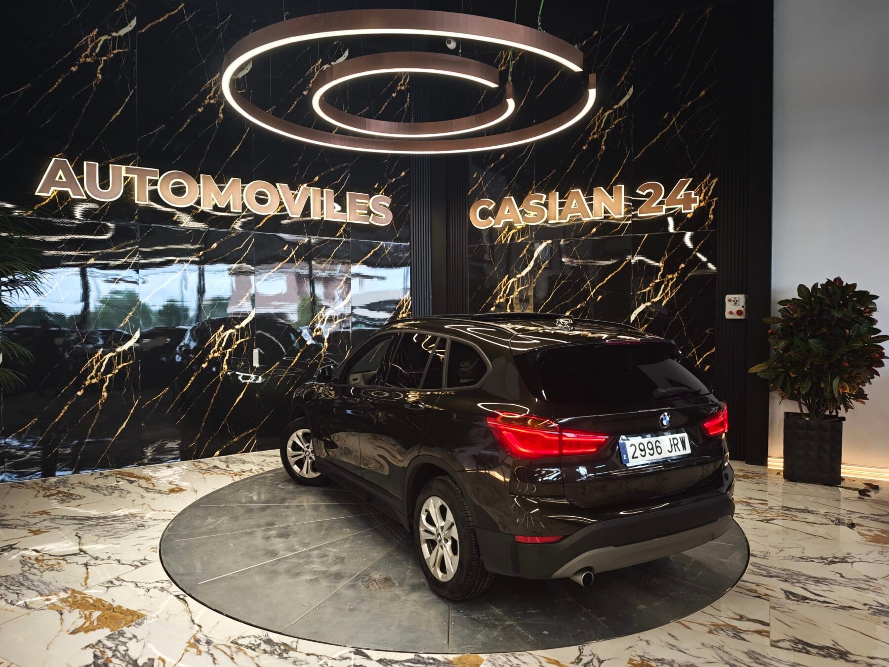 BMW X1 118d Motor 2000 150cv X Line+Mpaket interior