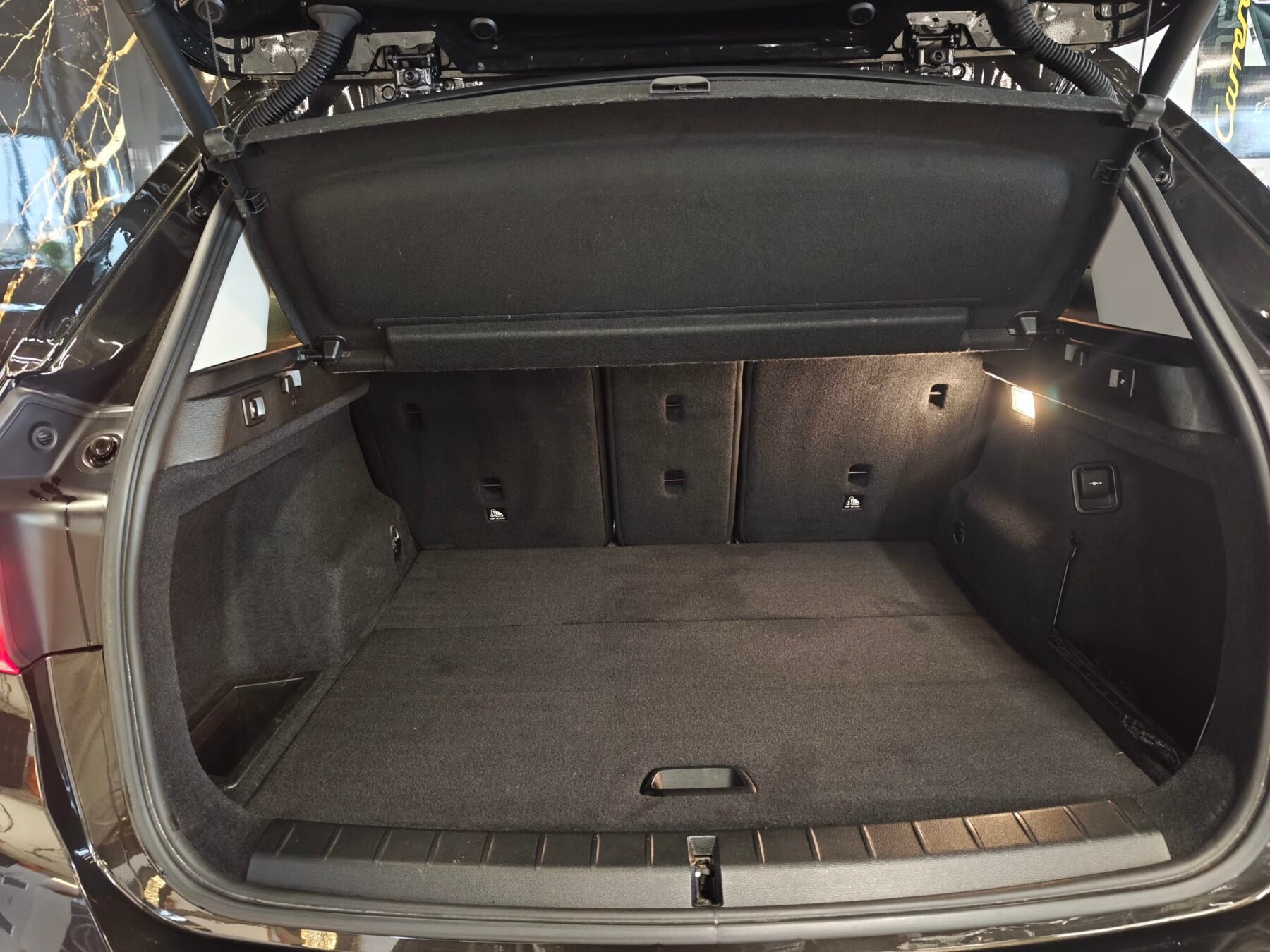 BMW X1 118d Motor 2000 150cv X Line+Mpaket interior