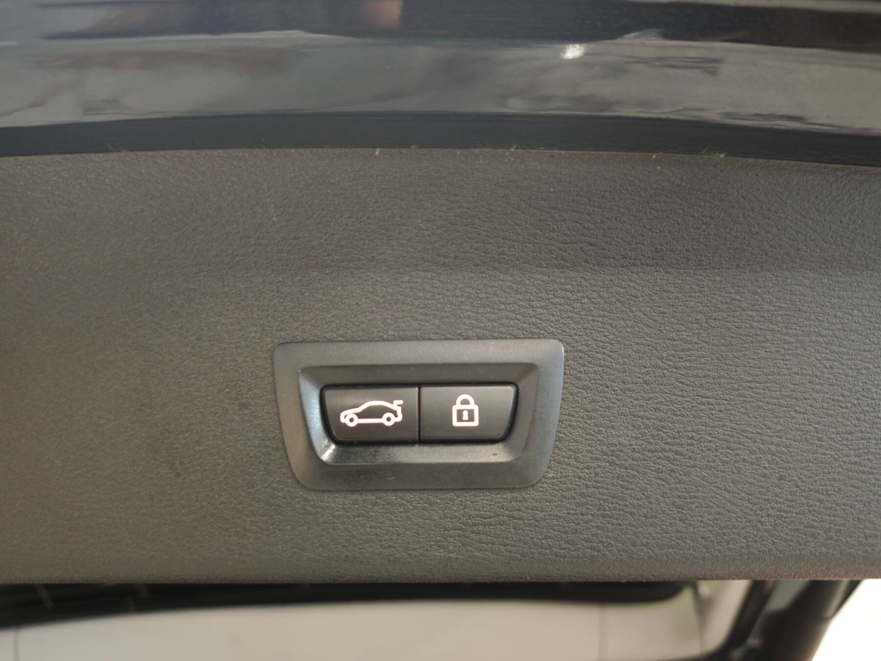 BMW X1 118d Motor 2000 150cv X Line+Mpaket interior