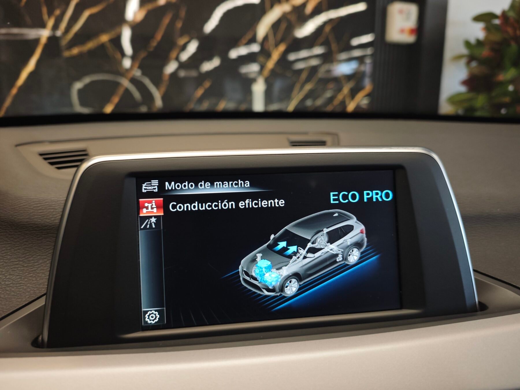 BMW X1 118d Motor 2000 150cv X Line+Mpaket interior